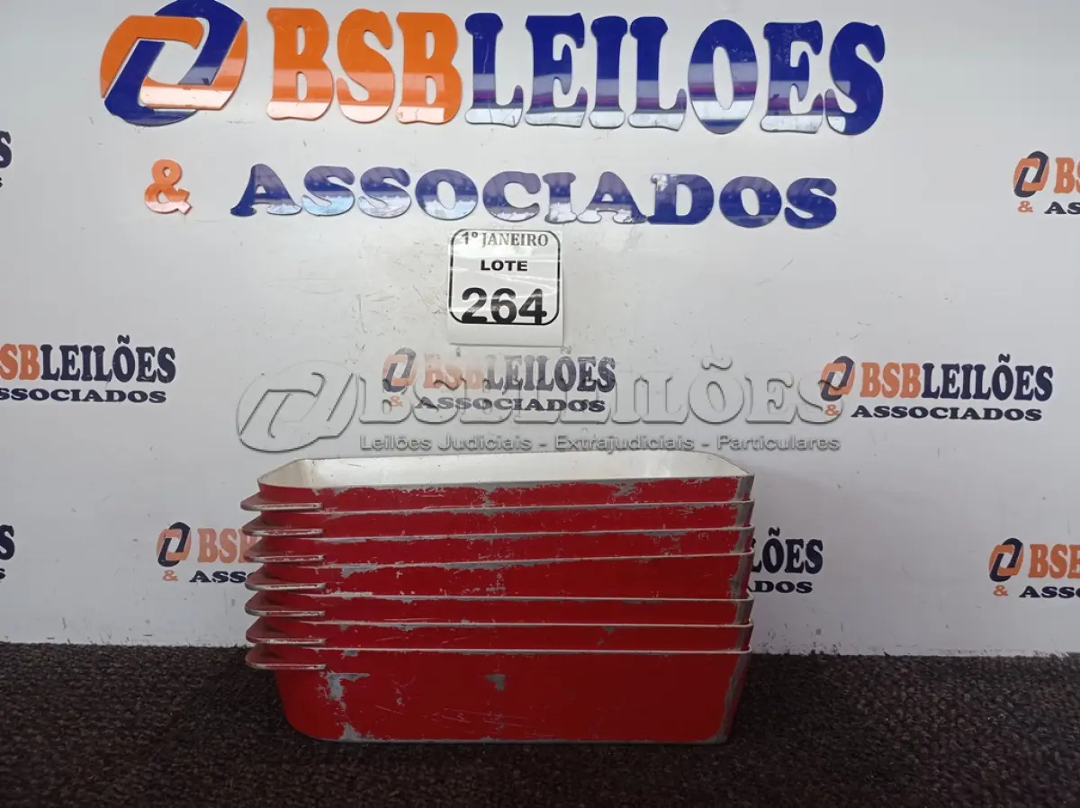LOTE 264 - 07 TIGELAS DE FERRO. (NO ESTADO) ATENÇÃO! FAZER A VISITAÇÃO ANTES DE ARREMATAR, NÃO SABEMOS SE FUNCIONA. LEILÃO NÃO TEM GARANTIA E NEM DEVOLUÇÃO, SUJEITO A POSSÍVEIS AVARIAS VISÍVEIS/OCULTAS E/OU AUSÊNCIA DE COMPONENTES.
