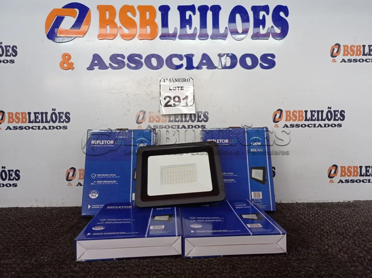 LOTE 291 - 05 REFLETORES DE LED AMBIENTE EXTERNO 100W CADA (NOVO). (NO ESTADO) ATENÇÃO! FAZER A VISITAÇÃO ANTES DE ARREMATAR, NÃO SABEMOS SE FUNCIONA. LEILÃO NÃO TEM GARANTIA E NEM DEVOLUÇÃO, SUJEITO A POSSÍVEIS AVARIAS VISÍVEIS/OCULTAS E/OU AUSÊNCIA DE COMPONENTES.