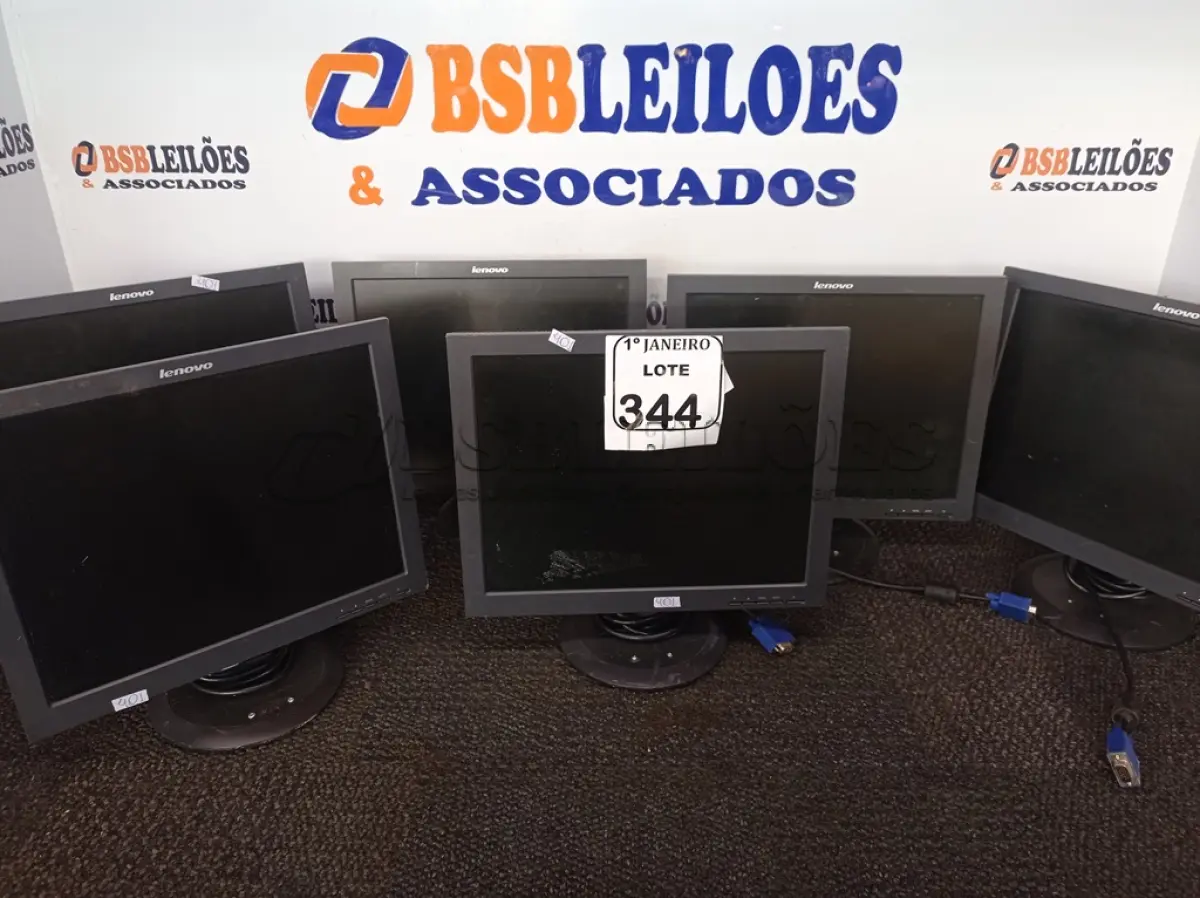 LOTE 344 - 06 MONITORES LCD MARCAS E MODELOS DIVERSOS. (NO ESTADO) ATENÇÃO! FAZER A VISITAÇÃO ANTES DE ARREMATAR, NÃO SABEMOS SE FUNCIONA. LEILÃO NÃO TEM GARANTIA E NEM DEVOLUÇÃO, SUJEITO A POSSÍVEIS AVARIAS VISÍVEIS/OCULTAS E/OU AUSÊNCIA DE COMPONENTES.