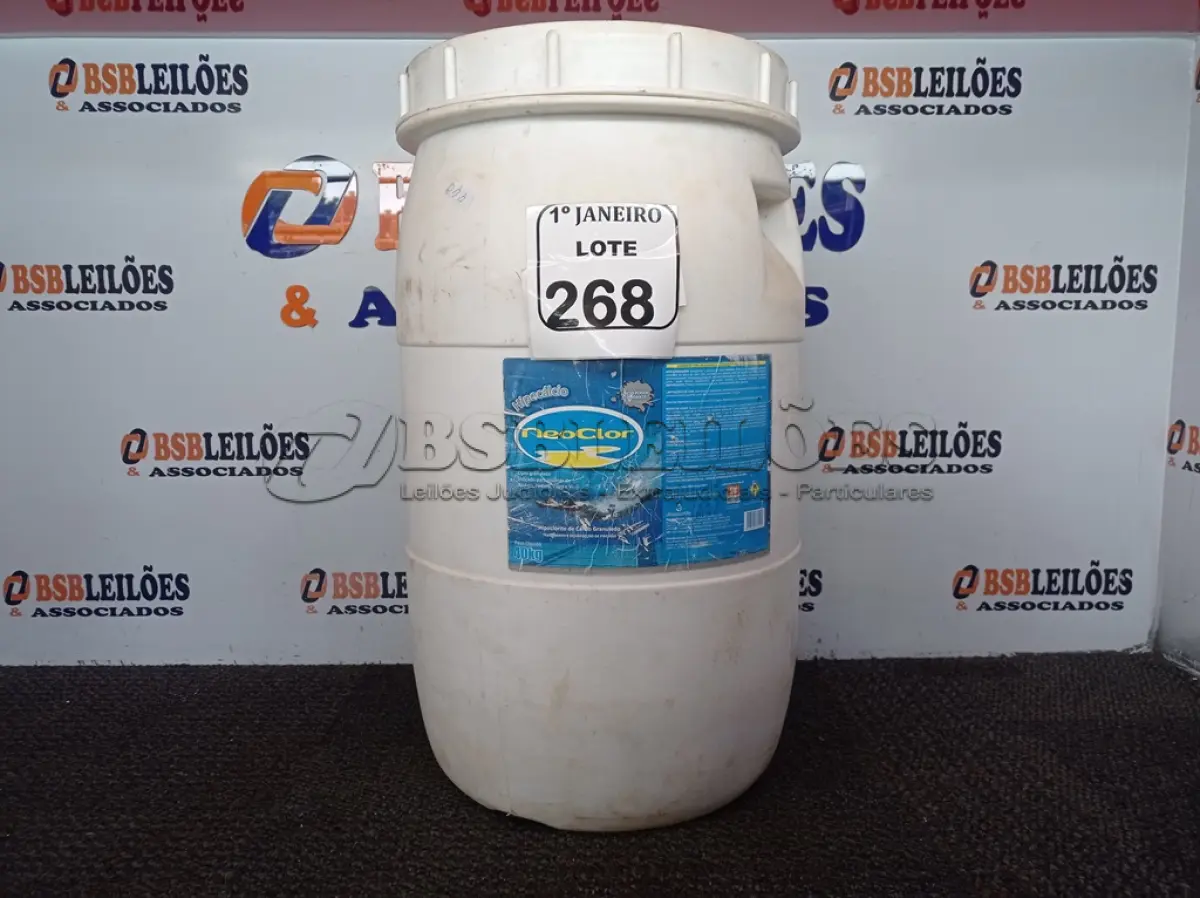 LOTE 268 - 01 LOTE C/APROXIMADAMENTE 45KGS DE CLORO EM PASTILHA. (NO ESTADO) ATENÇÃO! FAZER A VISITAÇÃO ANTES DE ARREMATAR, NÃO SABEMOS SE FUNCIONA. LEILÃO NÃO TEM GARANTIA E NEM DEVOLUÇÃO, SUJEITO A POSSÍVEIS AVARIAS VISÍVEIS/OCULTAS E/OU AUSÊNCIA DE COMPONENTES.