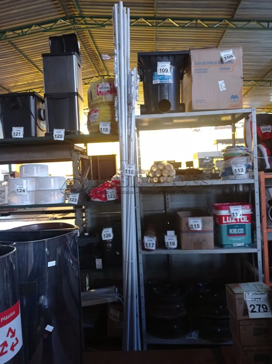 LOTE 110 - 12 VARÕES DE CORTINAS DIVERSOS TAMANHOS.  (NO ESTADO) ATENÇÃO! FAZER A VISITAÇÃO ANTES DE ARREMATAR, NÃO SABEMOS SE FUNCIONA. LEILÃO NÃO TEM GARANTIA E NEM DEVOLUÇÃO, SUJEITO A POSSÍVEIS AVARIAS VISÍVEIS/OCULTAS E/OU AUSÊNCIA DE COMPONENTES.