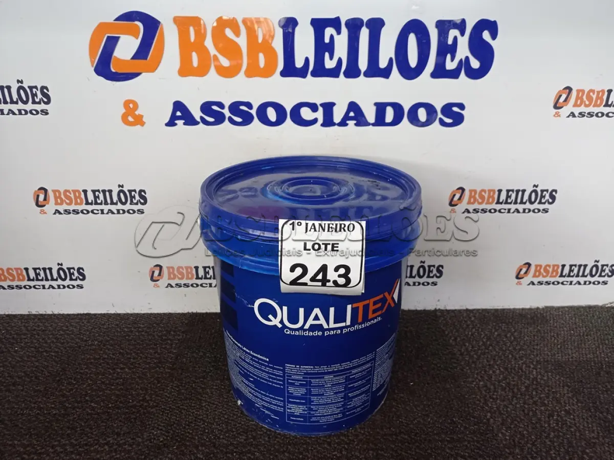 LOTE 243 - 01 GALÃO DE TINTA PARA INTERIOR QUALITEX 18L RENDE ATÉ 300M. (NO ESTADO) ATENÇÃO! FAZER A VISITAÇÃO ANTES DE ARREMATAR, NÃO SABEMOS SE FUNCIONA. LEILÃO NÃO TEM GARANTIA E NEM DEVOLUÇÃO, SUJEITO A POSSÍVEIS AVARIAS VISÍVEIS/OCULTAS E/OU AUSÊNCIA DE COMPONENTES.