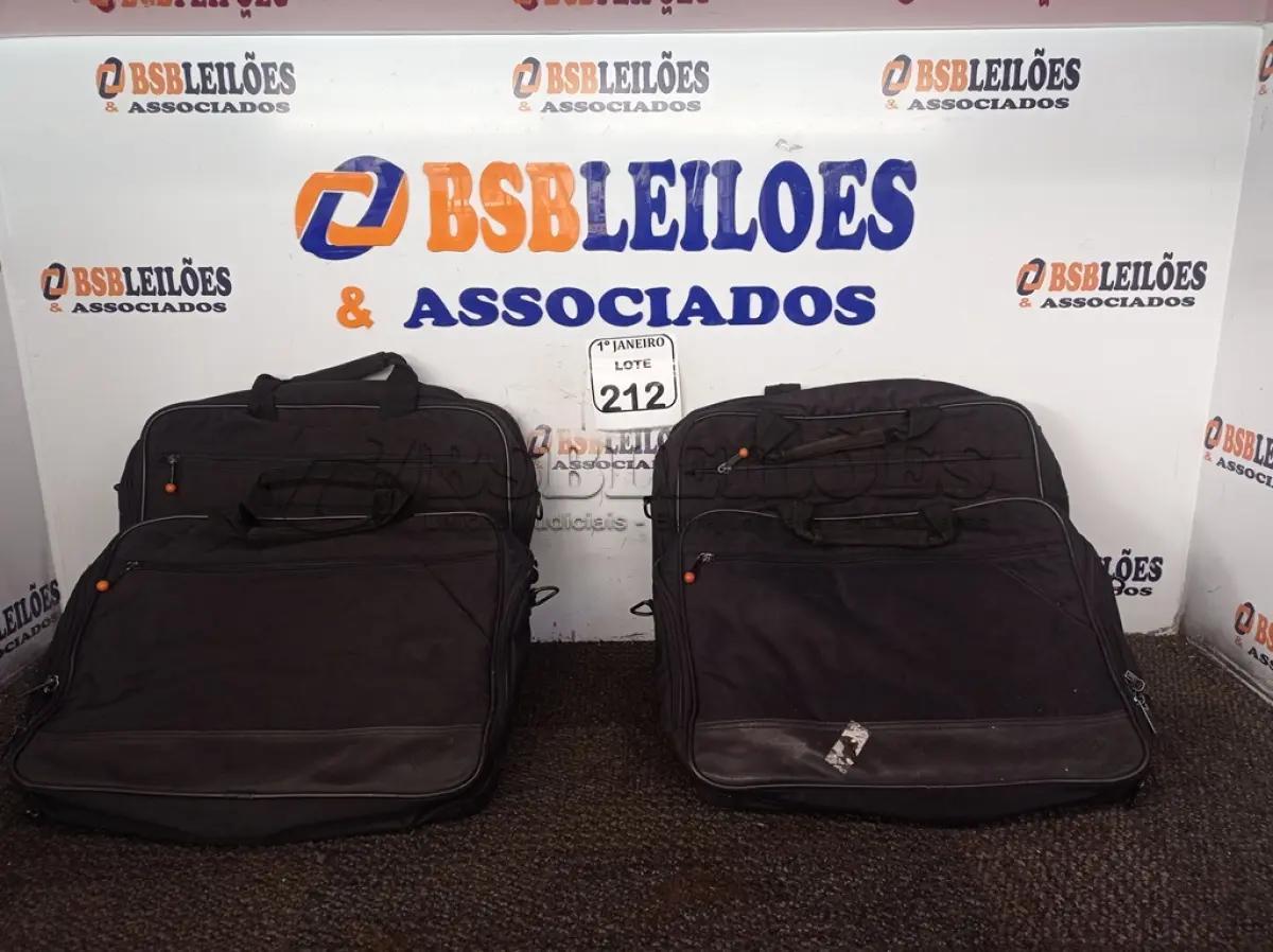 LOTE 212 - 04 PASTAS P/NOTEBOOK. (NO ESTADO) ATENÇÃO! FAZER A VISITAÇÃO ANTES DE ARREMATAR, NÃO SABEMOS SE FUNCIONA. LEILÃO NÃO TEM GARANTIA E NEM DEVOLUÇÃO, SUJEITO A POSSÍVEIS AVARIAS VISÍVEIS/OCULTAS E/OU AUSÊNCIA DE COMPONENTES.