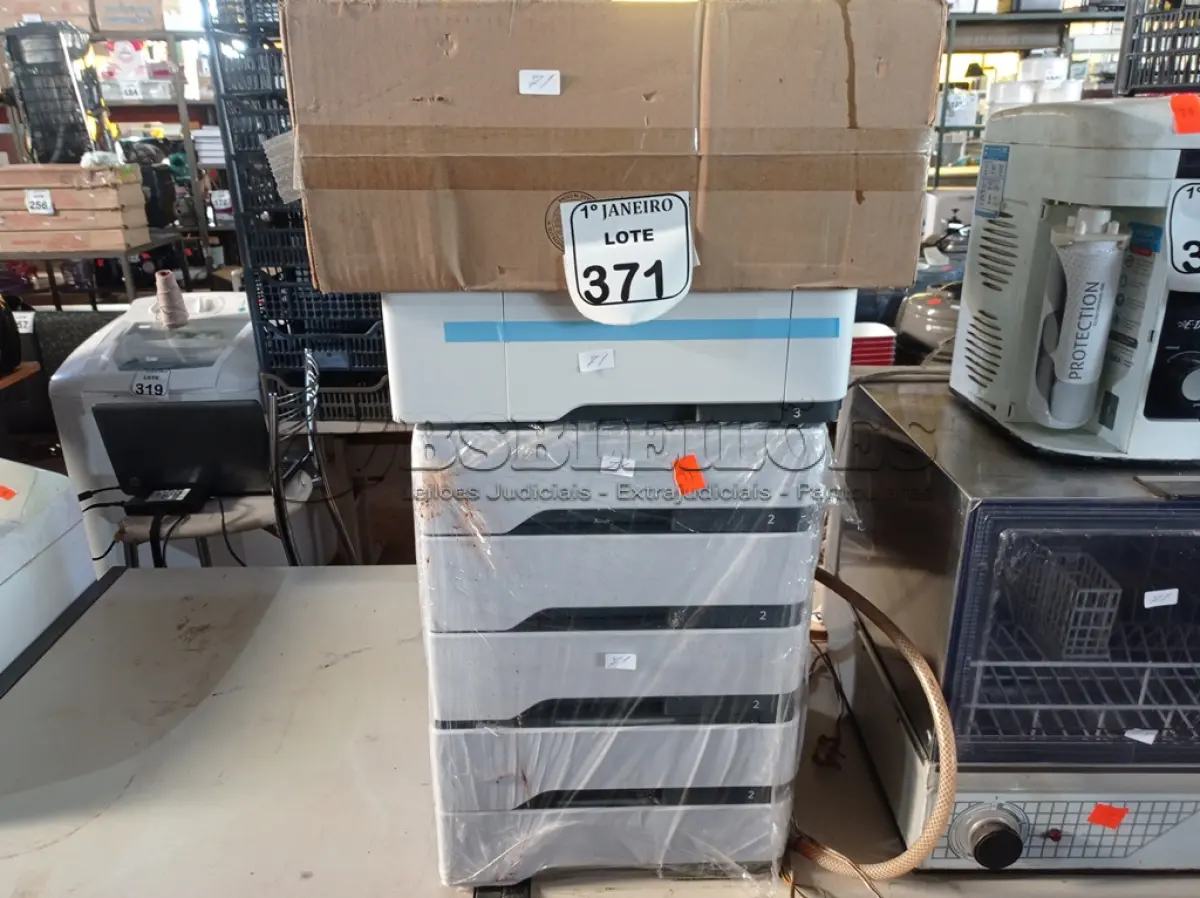 LOTE 371 - 07 GAVETAS DIVERSAS P/IMPRESSORA. (NO ESTADO) ATENÇÃO! FAZER A VISITAÇÃO ANTES DE ARREMATAR, NÃO SABEMOS SE FUNCIONA. LEILÃO NÃO TEM GARANTIA E NEM DEVOLUÇÃO, SUJEITO A POSSÍVEIS AVARIAS VISÍVEIS/OCULTAS E/OU AUSÊNCIA DE COMPONENTES.