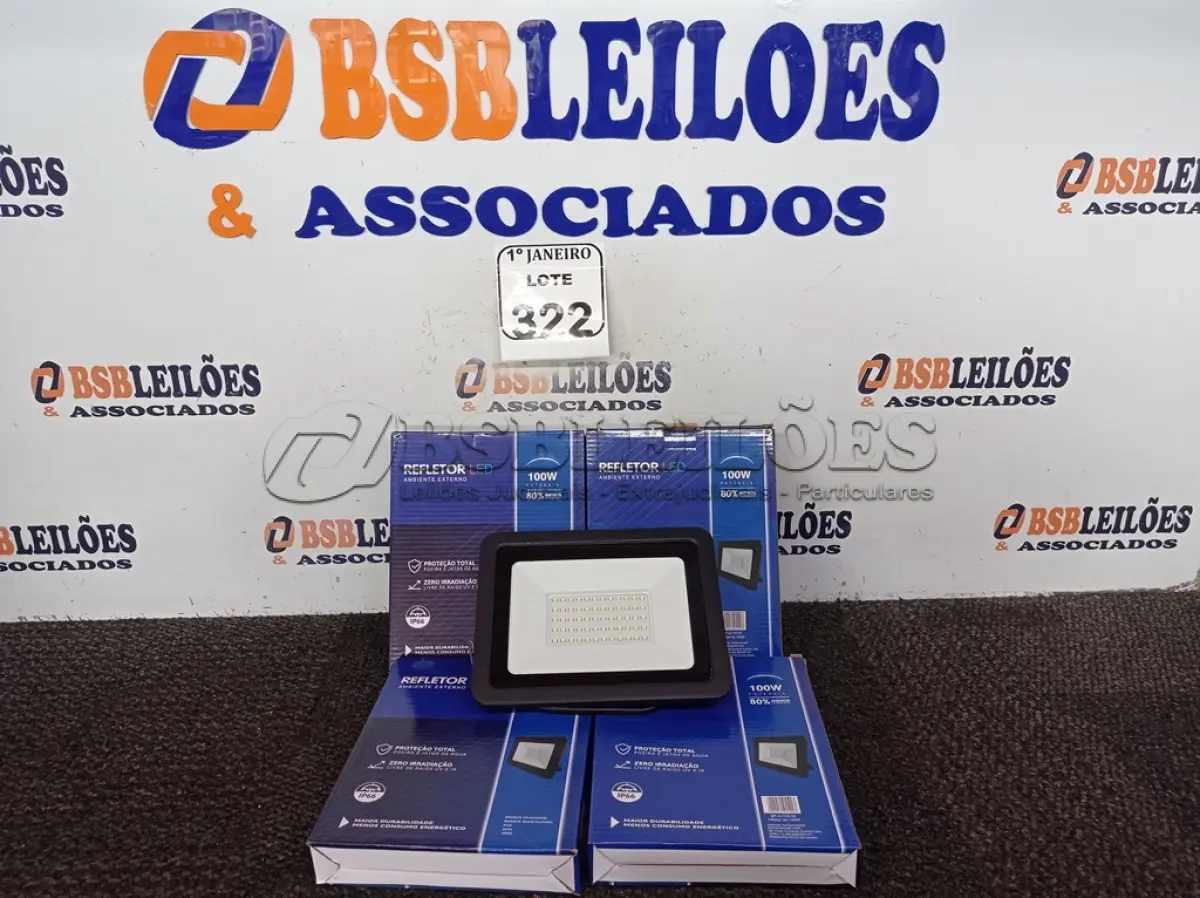 LOTE 322 - 05 REFLETORES DE LED AMBIENTE EXTERNO 100W CADA(NOVO). (NO ESTADO) ATENÇÃO! FAZER A VISITAÇÃO ANTES DE ARREMATAR, NÃO SABEMOS SE FUNCIONA. LEILÃO NÃO TEM GARANTIA E NEM DEVOLUÇÃO, SUJEITO A POSSÍVEIS AVARIAS VISÍVEIS/OCULTAS E/OU AUSÊNCIA DE COMPONENTES.