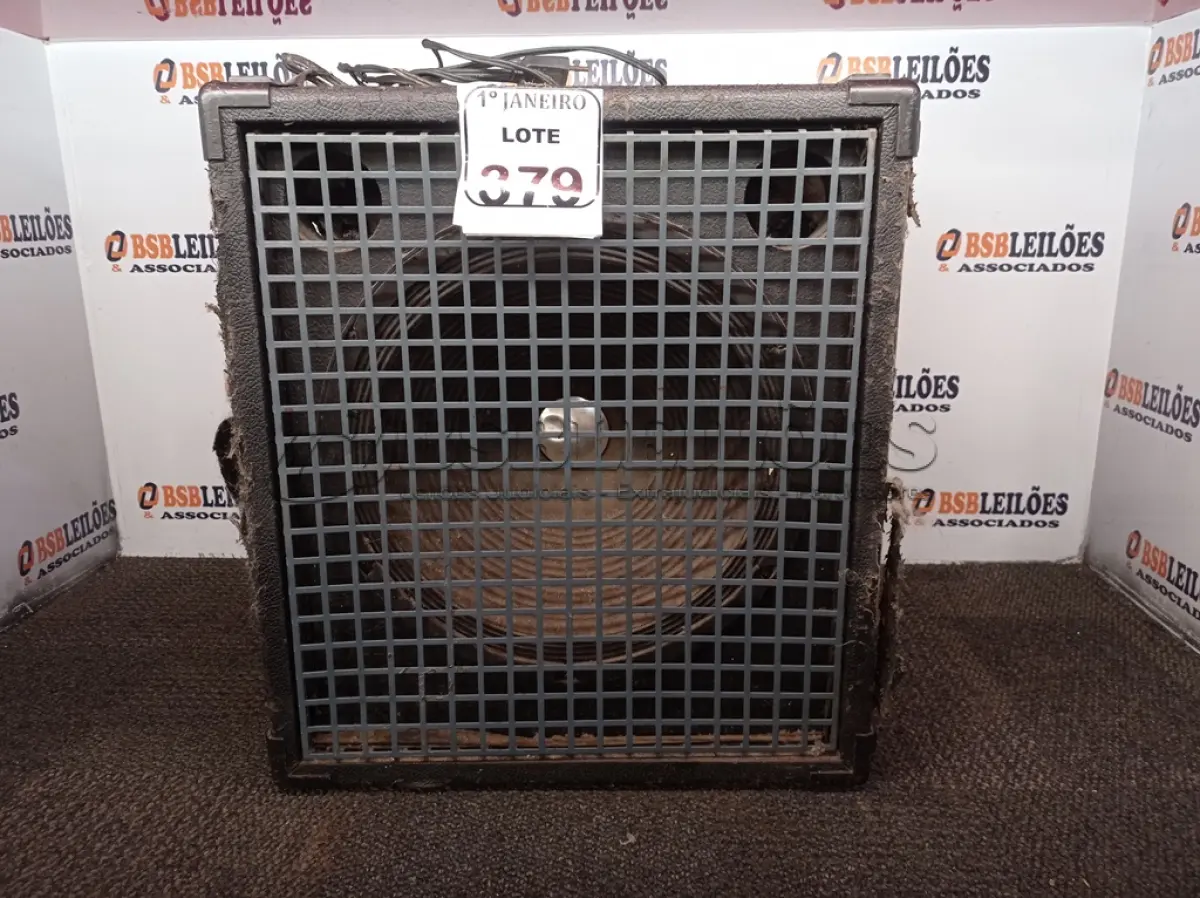 LOTE 379 - 01 CAIXA DE SOM AMPLIFICADA MARCA STANER. (NO ESTADO) ATENÇÃO! FAZER A VISITAÇÃO ANTES DE ARREMATAR, NÃO SABEMOS SE FUNCIONA. LEILÃO NÃO TEM GARANTIA E NEM DEVOLUÇÃO, SUJEITO A POSSÍVEIS AVARIAS VISÍVEIS/OCULTAS E/OU AUSÊNCIA DE COMPONENTES.