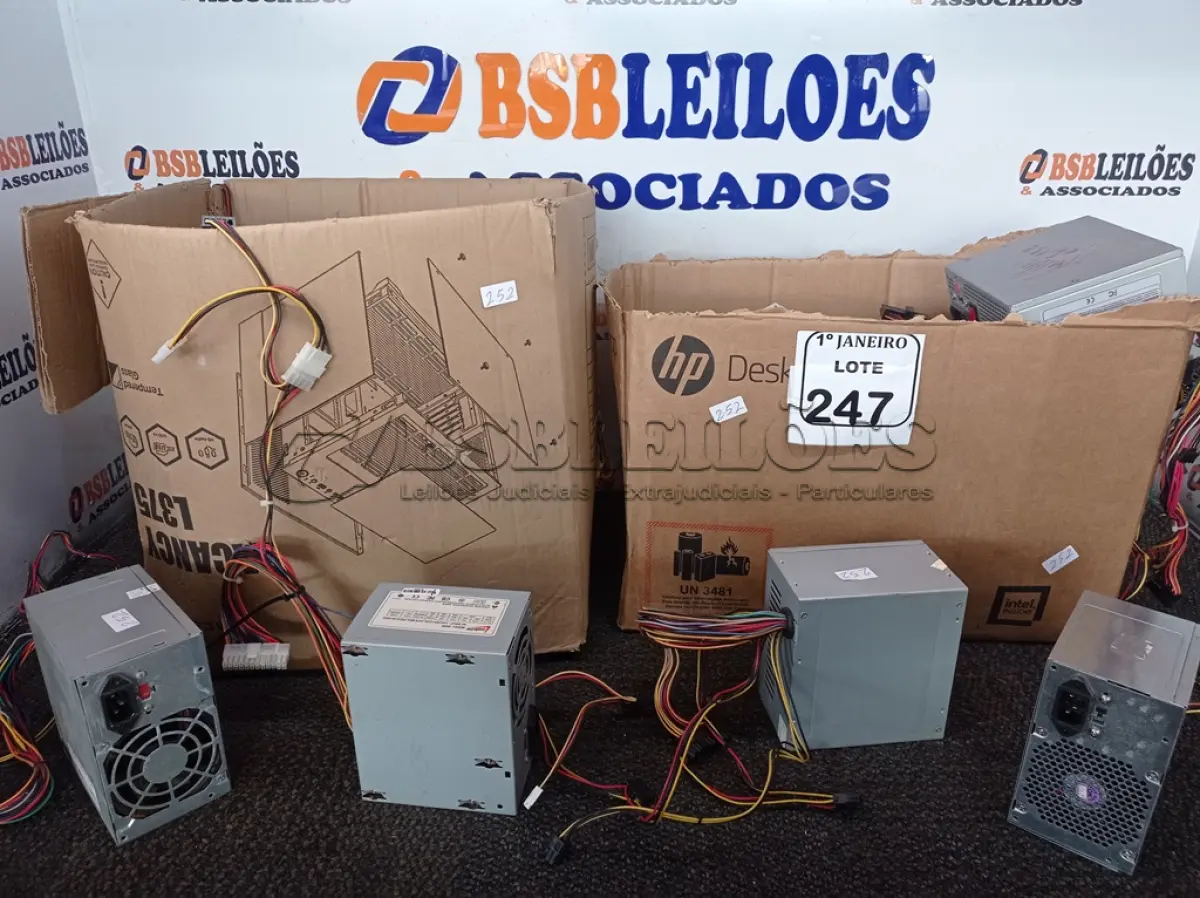 LOTE 247 - 01 LOTE C/VÁRIAS FONTES DE ALIMENTAÇÃO P/PC. (NO ESTADO) ATENÇÃO! FAZER A VISITAÇÃO ANTES DE ARREMATAR, NÃO SABEMOS SE FUNCIONA. LEILÃO NÃO TEM GARANTIA E NEM DEVOLUÇÃO, SUJEITO A POSSÍVEIS AVARIAS VISÍVEIS/OCULTAS E/OU AUSÊNCIA DE COMPONENTES.