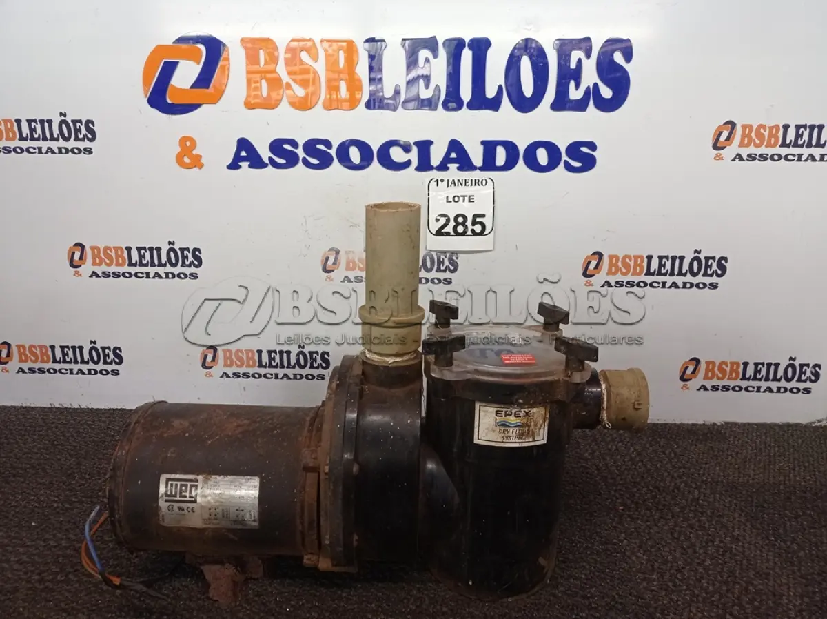 LOTE 285 - 01 MOTOR DE INDUÇÃO MONOFÁSICO COM PRÉ FILTRO E TERMÓSTATO MARCA EPEX. (NO ESTADO) ATENÇÃO! FAZER A VISITAÇÃO ANTES DE ARREMATAR, NÃO SABEMOS SE FUNCIONA. LEILÃO NÃO TEM GARANTIA E NEM DEVOLUÇÃO, SUJEITO A POSSÍVEIS AVARIAS VISÍVEIS/OCULTAS E/OU AUSÊNCIA DE COMPONENTES.
