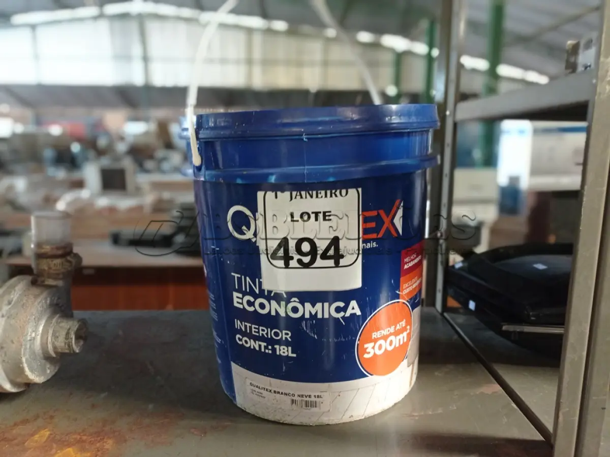 LOTE 494 - 01 GALÃO DE TINTA PARA INTERIOR QUALITEX 18L RENDE ATÉ 300M. (NO ESTADO) ATENÇÃO! FAZER A VISITAÇÃO ANTES DE ARREMATAR, NÃO SABEMOS SE FUNCIONA. LEILÃO NÃO TEM GARANTIA E NEM DEVOLUÇÃO, SUJEITO A POSSÍVEIS AVARIAS VISÍVEIS/OCULTAS E/OU AUSÊNCIA DE COMPONENTES.