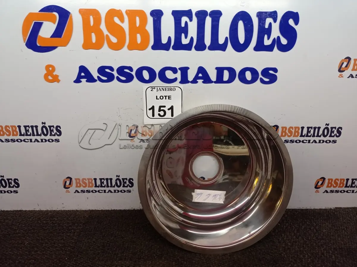 LOTE 151 - 01 CUBA INOX N32 AÇO 430 32X14 FABRINOX (NO ESTADO) ATENÇÃO! FAZER A VISITAÇÃO ANTES DE ARREMATAR, NÃO SABEMOS SE FUNCIONA. LEILÃO NÃO TEM GARANTIA E NEM DEVOLUÇÃO, SUJEITO A POSSÍVEIS AVARIAS VISÍVEIS/OCULTAS E/OU AUSÊNCIA DE COMPONENTES.