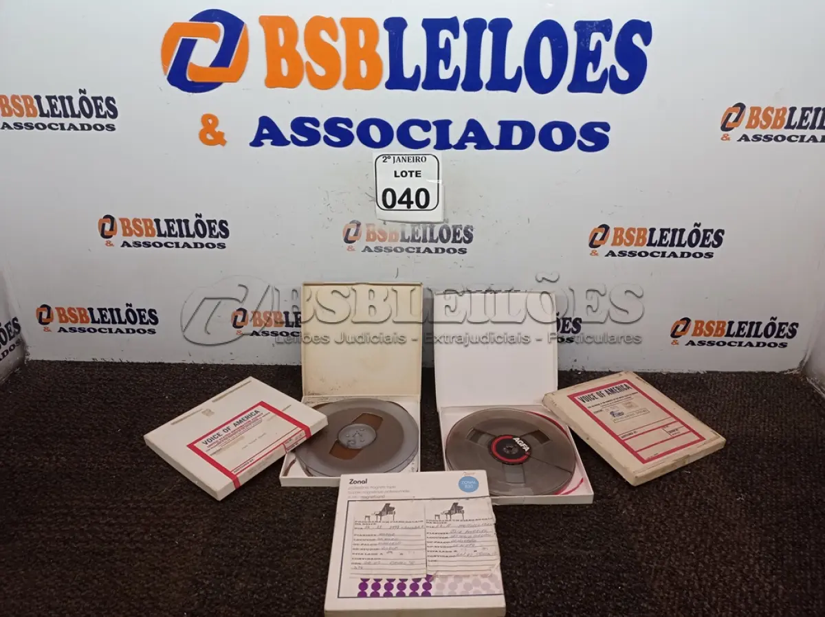 LOTE 040 - 05 FITAS P/GRAVADOR DE ROLOS ANTIGAS. (NO ESTADO) ATENÇÃO! FAZER A VISITAÇÃO ANTES DE ARREMATAR, NÃO SABEMOS SE FUNCIONA. LEILÃO NÃO TEM GARANTIA E NEM DEVOLUÇÃO, SUJEITO A POSSÍVEIS AVARIAS VISÍVEIS/OCULTAS E/OU AUSÊNCIA DE COMPONENTES.