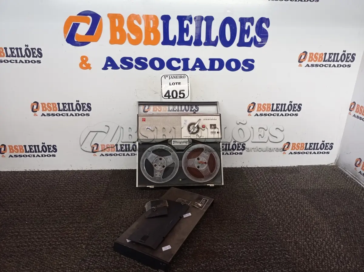 LOTE 405 - 01 GRAVADOR DE ROLOS ANTIGO MODELO RQ501S MARCA PANASONIC. (NO ESTADO) ATENÇÃO! FAZER A VISITAÇÃO ANTES DE ARREMATAR, NÃO SABEMOS SE FUNCIONA. LEILÃO NÃO TEM GARANTIA E NEM DEVOLUÇÃO, SUJEITO A POSSÍVEIS AVARIAS VISÍVEIS/OCULTAS E/OU AUSÊNCIA DE COMPONENTES.