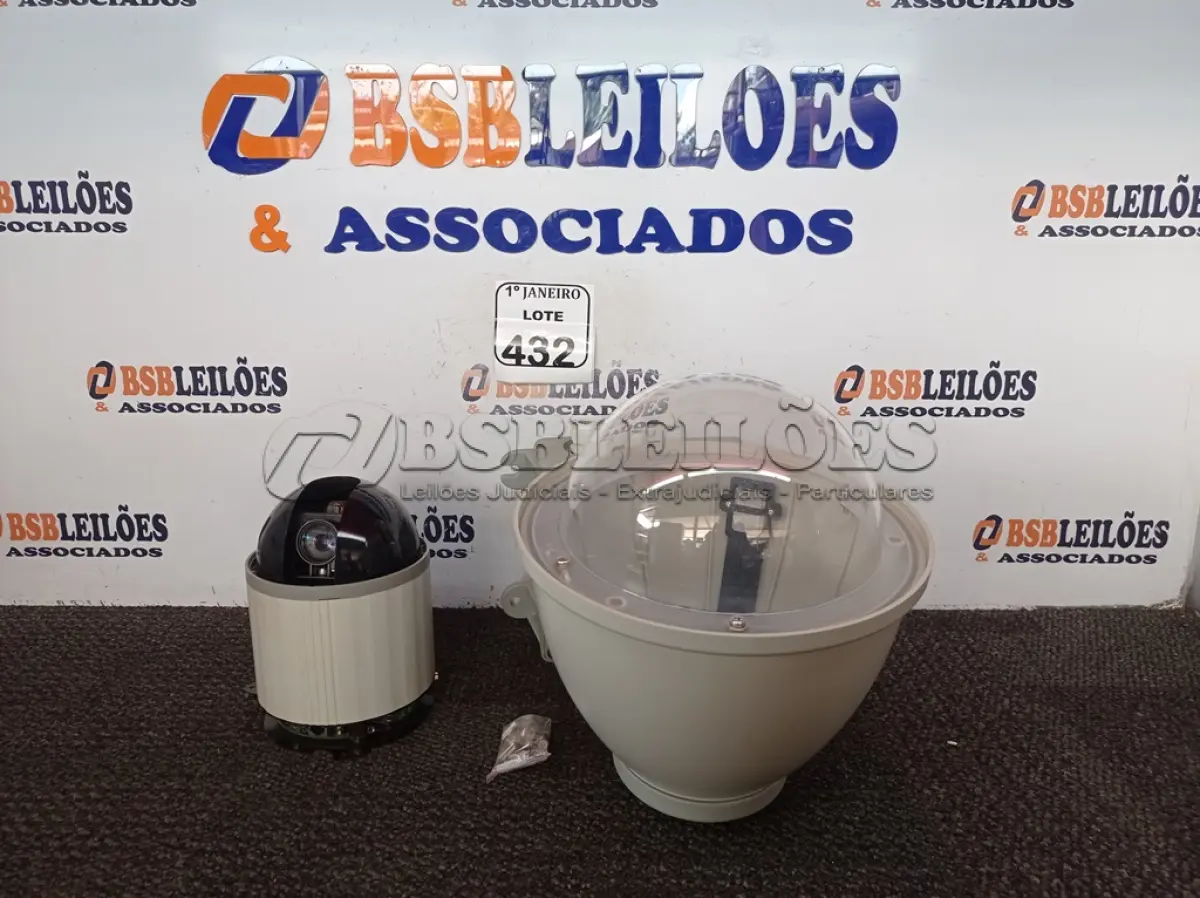 LOTE 432 - 01 CÂMERA DOME MARCA PIXORD. (NO ESTADO) ATENÇÃO! FAZER A VISITAÇÃO ANTES DE ARREMATAR, NÃO SABEMOS SE FUNCIONA. LEILÃO NÃO TEM GARANTIA E NEM DEVOLUÇÃO, SUJEITO A POSSÍVEIS AVARIAS VISÍVEIS/OCULTAS E/OU AUSÊNCIA DE COMPONENTES.