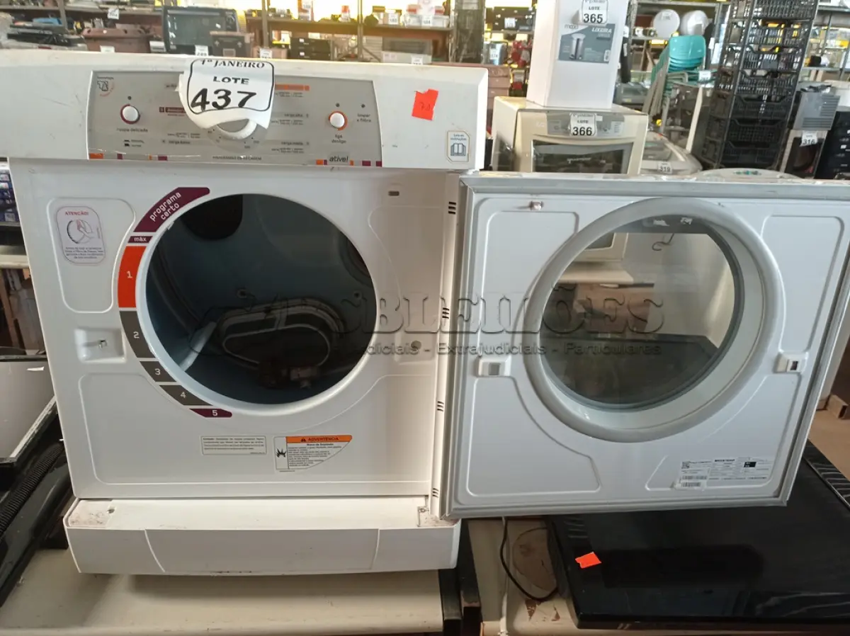 LOTE 437 - 01 MÁQUINA DE LAVAR 10KG 220V MARCA BRASTEMP. (NO ESTADO) ATENÇÃO! FAZER A VISITAÇÃO ANTES DE ARREMATAR, NÃO SABEMOS SE FUNCIONA. LEILÃO NÃO TEM GARANTIA E NEM DEVOLUÇÃO, SUJEITO A POSSÍVEIS AVARIAS VISÍVEIS/OCULTAS E/OU AUSÊNCIA DE COMPONENTES.