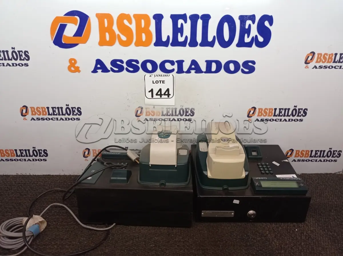 LOTE 144 - 02 RELÓGIOS DE PONTO MARCA CONDINREP. (NO ESTADO) ATENÇÃO! FAZER A VISITAÇÃO ANTES DE ARREMATAR, NÃO SABEMOS SE FUNCIONA. LEILÃO NÃO TEM GARANTIA E NEM DEVOLUÇÃO, SUJEITO A POSSÍVEIS AVARIAS VISÍVEIS/OCULTAS E/OU AUSÊNCIA DE COMPONENTES.