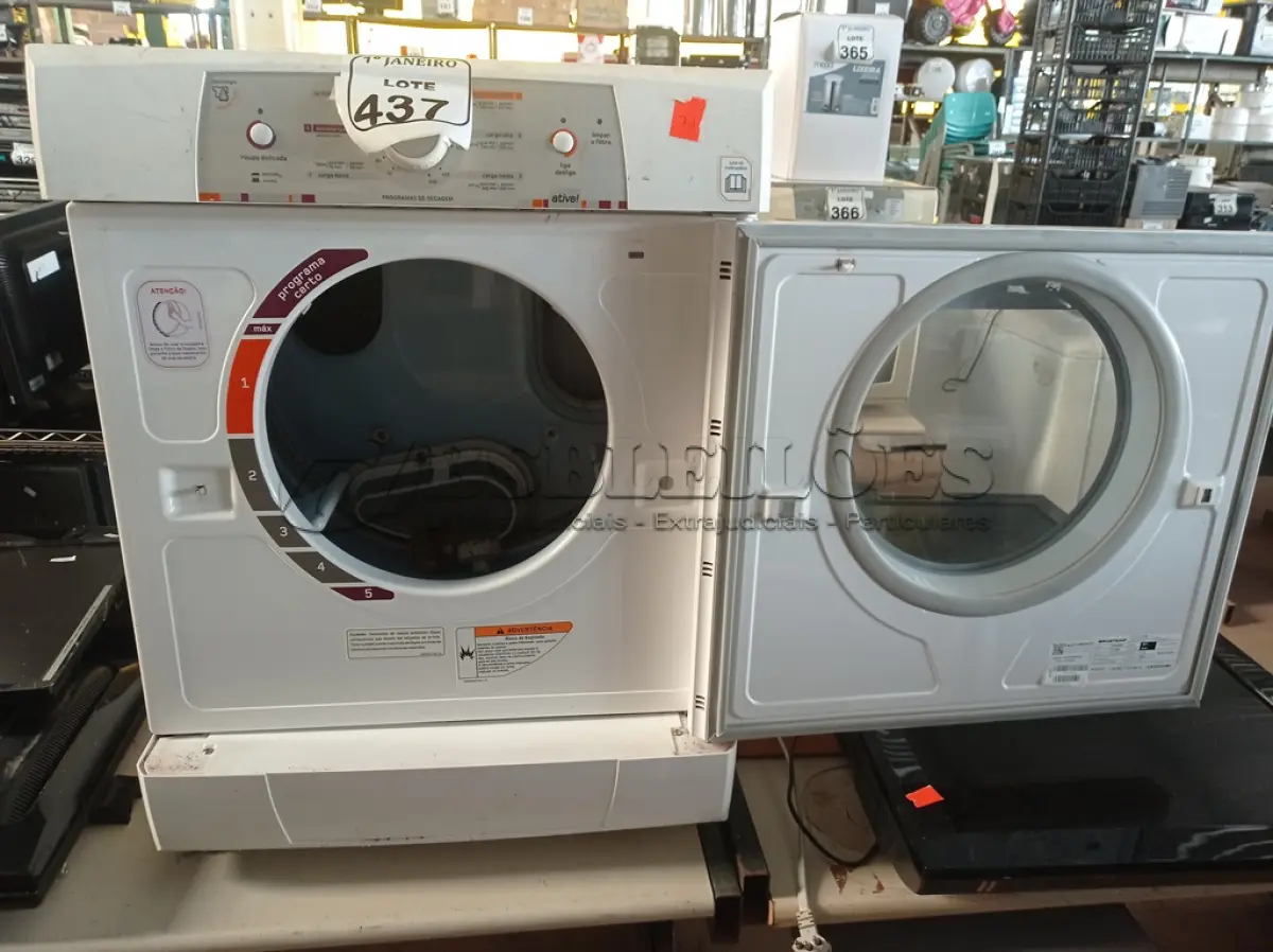 LOTE 437 - 01 MÁQUINA DE LAVAR 10KG 220V MARCA BRASTEMP. (NO ESTADO) ATENÇÃO! FAZER A VISITAÇÃO ANTES DE ARREMATAR, NÃO SABEMOS SE FUNCIONA. LEILÃO NÃO TEM GARANTIA E NEM DEVOLUÇÃO, SUJEITO A POSSÍVEIS AVARIAS VISÍVEIS/OCULTAS E/OU AUSÊNCIA DE COMPONENTES.