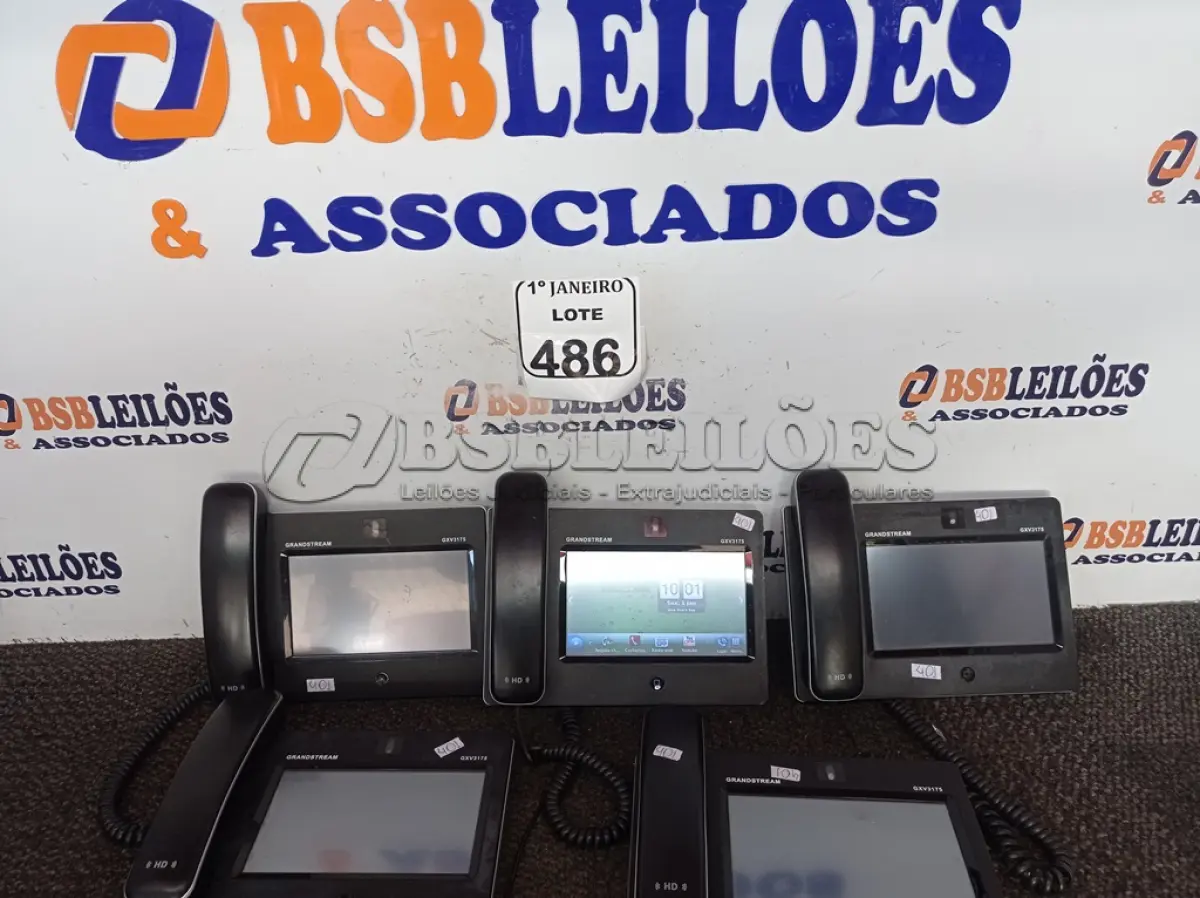 LOTE 486 - 05 APARELHOS TELEFÔNICOS TELA TOUCH MARCA GRANDSTREAM INCOMPLETO. (NO ESTADO) ATENÇÃO! FAZER A VISITAÇÃO ANTES DE ARREMATAR, NÃO SABEMOS SE FUNCIONA. LEILÃO NÃO TEM GARANTIA E NEM DEVOLUÇÃO, SUJEITO A POSSÍVEIS AVARIAS VISÍVEIS/OCULTAS E/OU AUSÊNCIA DE COMPONENTES.