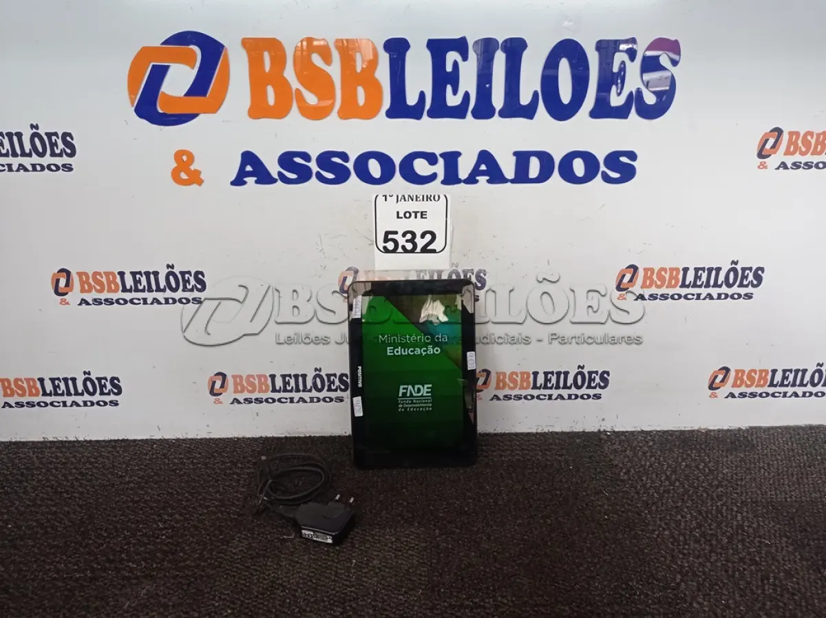 LOTE 532 - 01 TABLET MARCA POSITIVO C/CARREGADOR. (NO ESTADO) ATENÇÃO! FAZER A VISITAÇÃO ANTES DE ARREMATAR, NÃO SABEMOS SE FUNCIONA. LEILÃO NÃO TEM GARANTIA E NEM DEVOLUÇÃO, SUJEITO A POSSÍVEIS AVARIAS VISÍVEIS/OCULTAS E/OU AUSÊNCIA DE COMPONENTES.