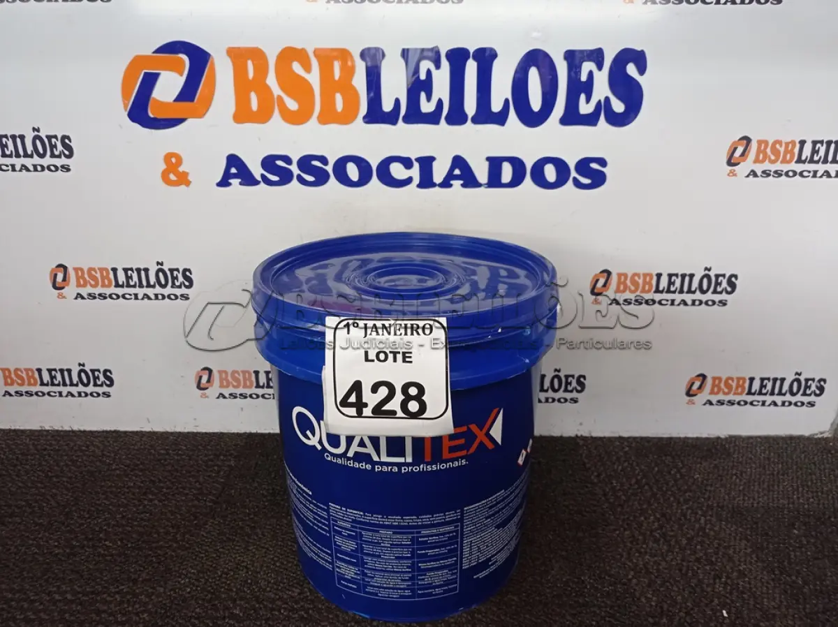 LOTE 428 - 01 GALÃO DE TINTA PARA INTERIOR QUALITEX 18L RENDE ATÉ 300M. (NO ESTADO) ATENÇÃO! FAZER A VISITAÇÃO ANTES DE ARREMATAR, NÃO SABEMOS SE FUNCIONA. LEILÃO NÃO TEM GARANTIA E NEM DEVOLUÇÃO, SUJEITO A POSSÍVEIS AVARIAS VISÍVEIS/OCULTAS E/OU AUSÊNCIA DE COMPONENTES.