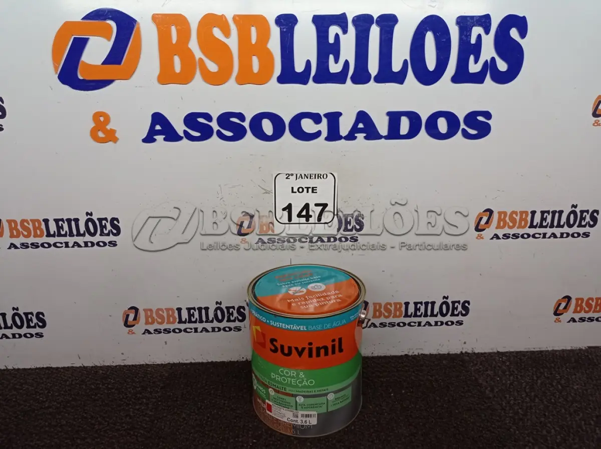 LOTE 147 - 01 LATA DE TINTA SUVINIL ESMALTE PREMIUM INTERIOR/EXTERIOR 3,6L NA COR VERMELHO BRILHANTE. (NO ESTADO) ATENÇÃO! FAZER A VISITAÇÃO ANTES DE ARREMATAR, NÃO SABEMOS SE FUNCIONA. LEILÃO NÃO TEM GARANTIA E NEM DEVOLUÇÃO, SUJEITO A POSSÍVEIS AVARIAS VISÍVEIS/OCULTAS E/OU AUSÊNCIA DE COMPONENTES.