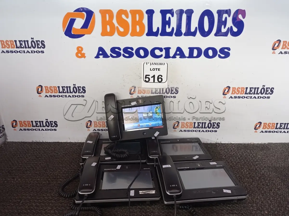 LOTE 516 - 05 APARELHOS TELEFÔNICOS TELA TOUCH MARCA GRANDSTREAM INCOMPLETO. (NO ESTADO) ATENÇÃO! FAZER A VISITAÇÃO ANTES DE ARREMATAR, NÃO SABEMOS SE FUNCIONA. LEILÃO NÃO TEM GARANTIA E NEM DEVOLUÇÃO, SUJEITO A POSSÍVEIS AVARIAS VISÍVEIS/OCULTAS E/OU AUSÊNCIA DE COMPONENTES.