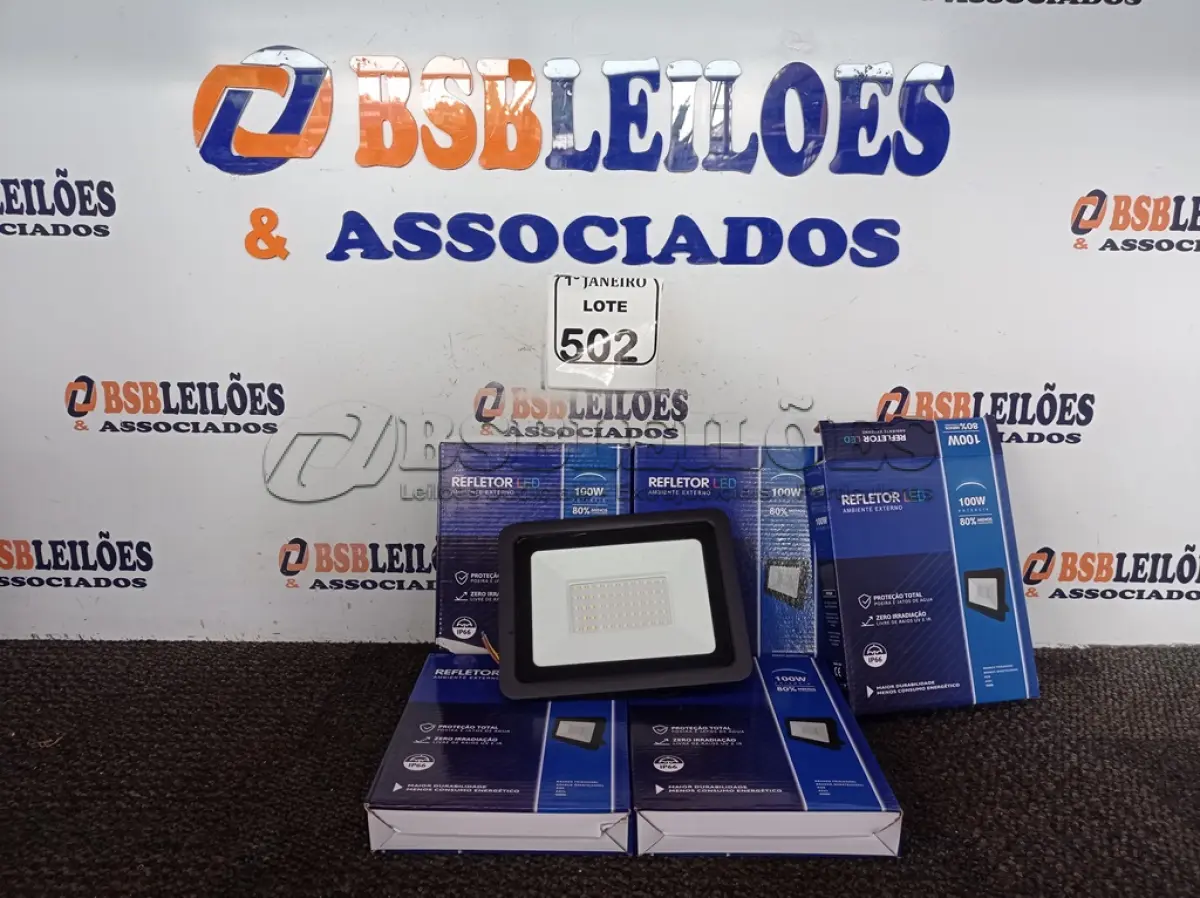 LOTE 502 - 05 REFLETORES DE LED AMBIENTE EXTERNO 100W CADA(NOVO). (NO ESTADO) ATENÇÃO! FAZER A VISITAÇÃO ANTES DE ARREMATAR, NÃO SABEMOS SE FUNCIONA. LEILÃO NÃO TEM GARANTIA E NEM DEVOLUÇÃO, SUJEITO A POSSÍVEIS AVARIAS VISÍVEIS/OCULTAS E/OU AUSÊNCIA DE COMPONENTES.