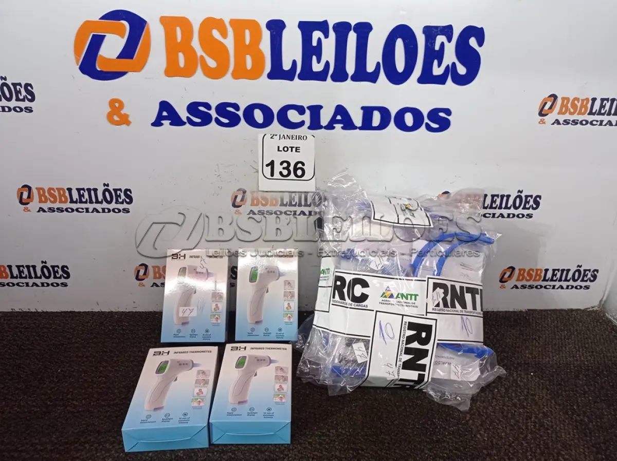 LOTE 136 - 10 MÁSCARAS DE PROTEÇÃO E 4 TERMÔMETROS INFRAVERMELHO. (NO ESTADO) ATENÇÃO! FAZER A VISITAÇÃO ANTES DE ARREMATAR, NÃO SABEMOS SE FUNCIONA. LEILÃO NÃO TEM GARANTIA E NEM DEVOLUÇÃO, SUJEITO A POSSÍVEIS AVARIAS VISÍVEIS/OCULTAS E/OU AUSÊNCIA DE COMPONENTES.