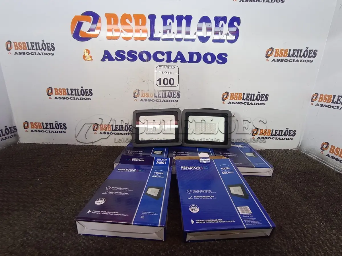 LOTE 100 - 05 REFLETORES DE LED 100W. (NO ESTADO) ATENÇÃO! FAZER A VISITAÇÃO ANTES DE ARREMATAR, NÃO SABEMOS SE FUNCIONA. LEILÃO NÃO TEM GARANTIA E NEM DEVOLUÇÃO, SUJEITO A POSSÍVEIS AVARIAS VISÍVEIS/OCULTAS E/OU AUSÊNCIA DE COMPONENTES.