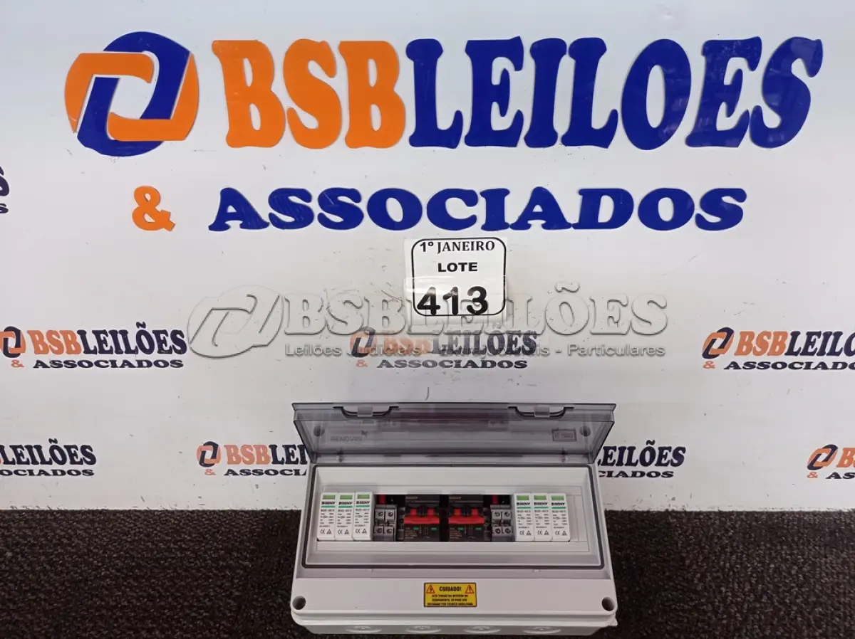 LOTE 413 - 01 QUADRO ELÉTRICO DE ENERGIA SOLAR MARCA RENOVIGI. (NO ESTADO) ATENÇÃO! FAZER A VISITAÇÃO ANTES DE ARREMATAR, NÃO SABEMOS SE FUNCIONA. LEILÃO NÃO TEM GARANTIA E NEM DEVOLUÇÃO, SUJEITO A POSSÍVEIS AVARIAS VISÍVEIS/OCULTAS E/OU AUSÊNCIA DE COMPONENTES.