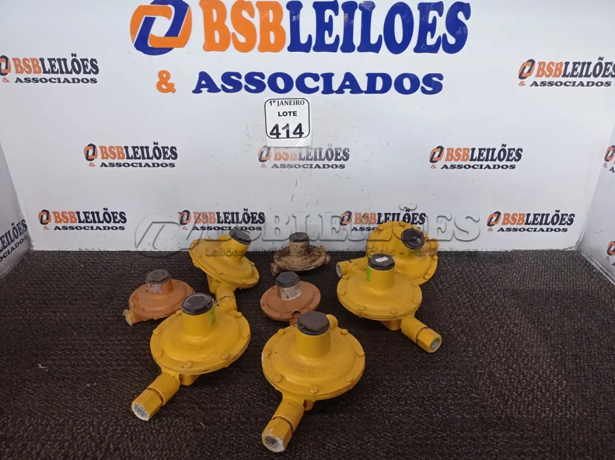 LOTE 414 - 01 LOTE C/APROXIMADAMENTE 07 REGULADORES DE GÁS. MARCAS E MODELOS DIVERSOS. (NO ESTADO) ATENÇÃO! FAZER A VISITAÇÃO ANTES DE ARREMATAR, NÃO SABEMOS SE FUNCIONA. LEILÃO NÃO TEM GARANTIA E NEM DEVOLUÇÃO, SUJEITO A POSSÍVEIS AVARIAS VISÍVEIS/OCULTAS E/OU AUSÊNCIA DE COMPONENTES.