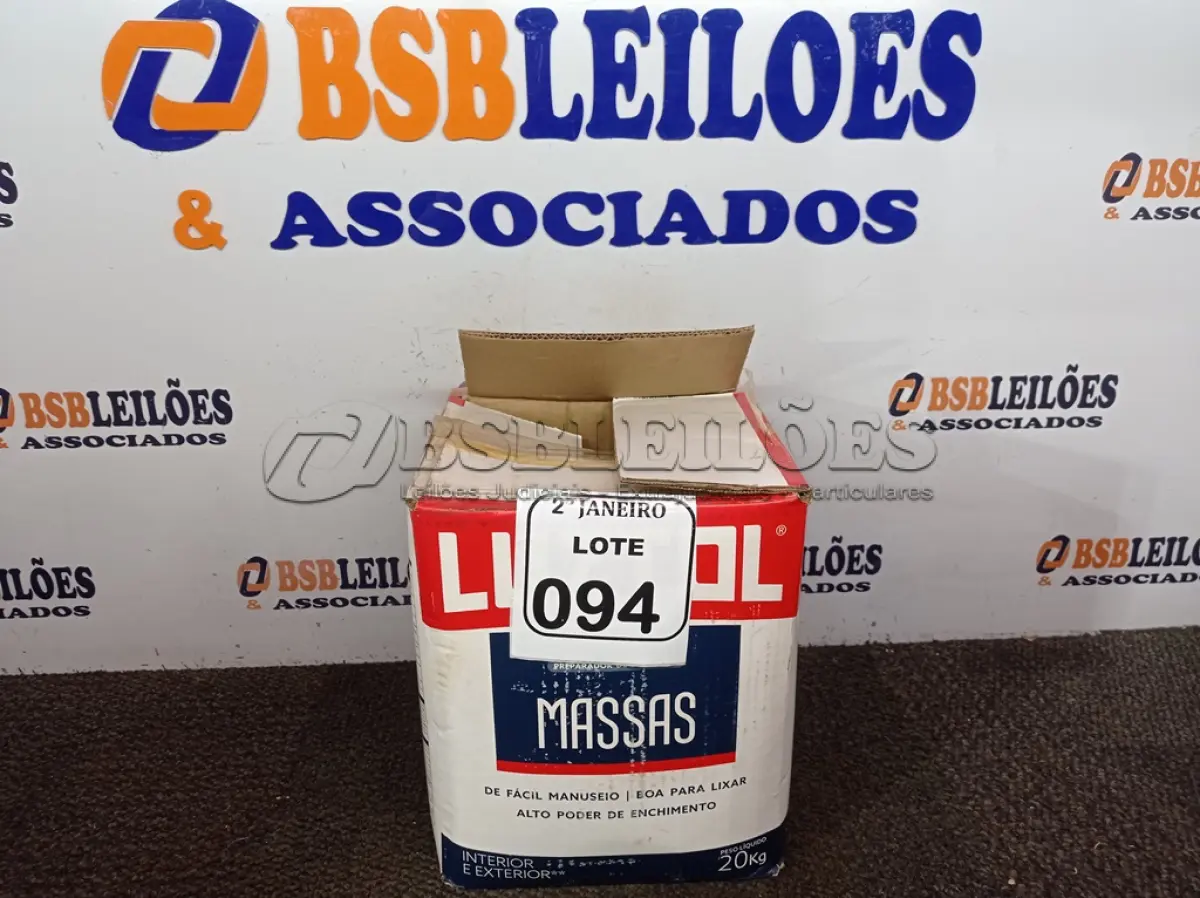 LOTE 094 - 01 CAIXA COM MASSA CORRIDA 20KG. (NO ESTADO) ATENÇÃO! FAZER A VISITAÇÃO ANTES DE ARREMATAR, NÃO SABEMOS SE FUNCIONA. LEILÃO NÃO TEM GARANTIA E NEM DEVOLUÇÃO, SUJEITO A POSSÍVEIS AVARIAS VISÍVEIS/OCULTAS E/OU AUSÊNCIA DE COMPONENTES.
