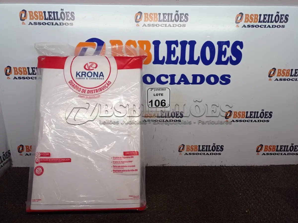 LOTE 106 - 01 QUADRO DE DISTRIBUIÇÃO MARCA KRONA (NOVO). (NO ESTADO) ATENÇÃO! FAZER A VISITAÇÃO ANTES DE ARREMATAR, NÃO SABEMOS SE FUNCIONA. LEILÃO NÃO TEM GARANTIA E NEM DEVOLUÇÃO, SUJEITO A POSSÍVEIS AVARIAS VISÍVEIS/OCULTAS E/OU AUSÊNCIA DE COMPONENTES.