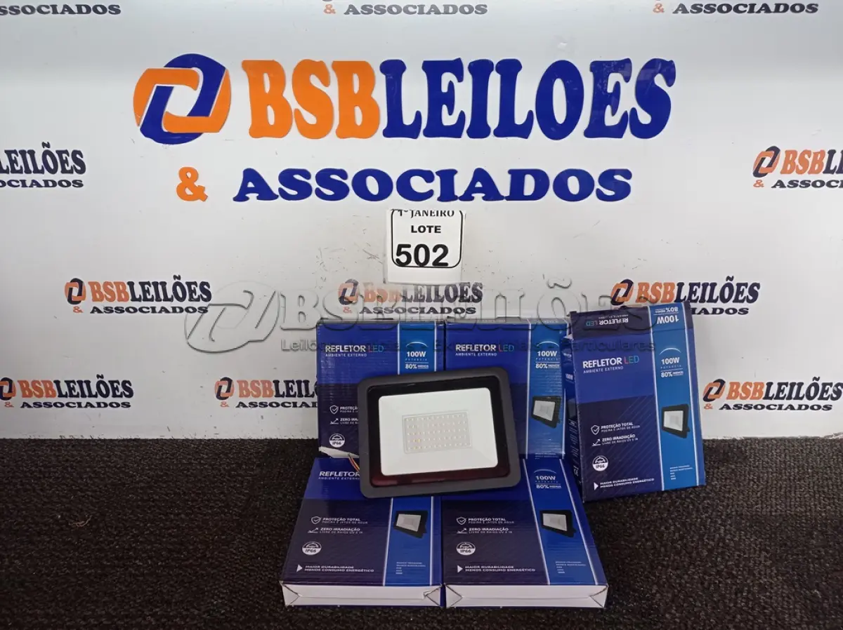 LOTE 502 - 05 REFLETORES DE LED AMBIENTE EXTERNO 100W CADA(NOVO). (NO ESTADO) ATENÇÃO! FAZER A VISITAÇÃO ANTES DE ARREMATAR, NÃO SABEMOS SE FUNCIONA. LEILÃO NÃO TEM GARANTIA E NEM DEVOLUÇÃO, SUJEITO A POSSÍVEIS AVARIAS VISÍVEIS/OCULTAS E/OU AUSÊNCIA DE COMPONENTES.