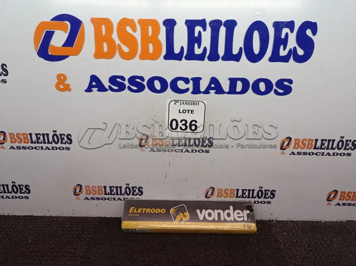 LOTE 036 - 5KG DE ELETRODOS 2,5MM MARCA VONDER (NOVO). (NO ESTADO) ATENÇÃO! FAZER A VISITAÇÃO ANTES DE ARREMATAR, NÃO SABEMOS SE FUNCIONA. LEILÃO NÃO TEM GARANTIA E NEM DEVOLUÇÃO, SUJEITO A POSSÍVEIS AVARIAS VISÍVEIS/OCULTAS E/OU AUSÊNCIA DE COMPONENTES.