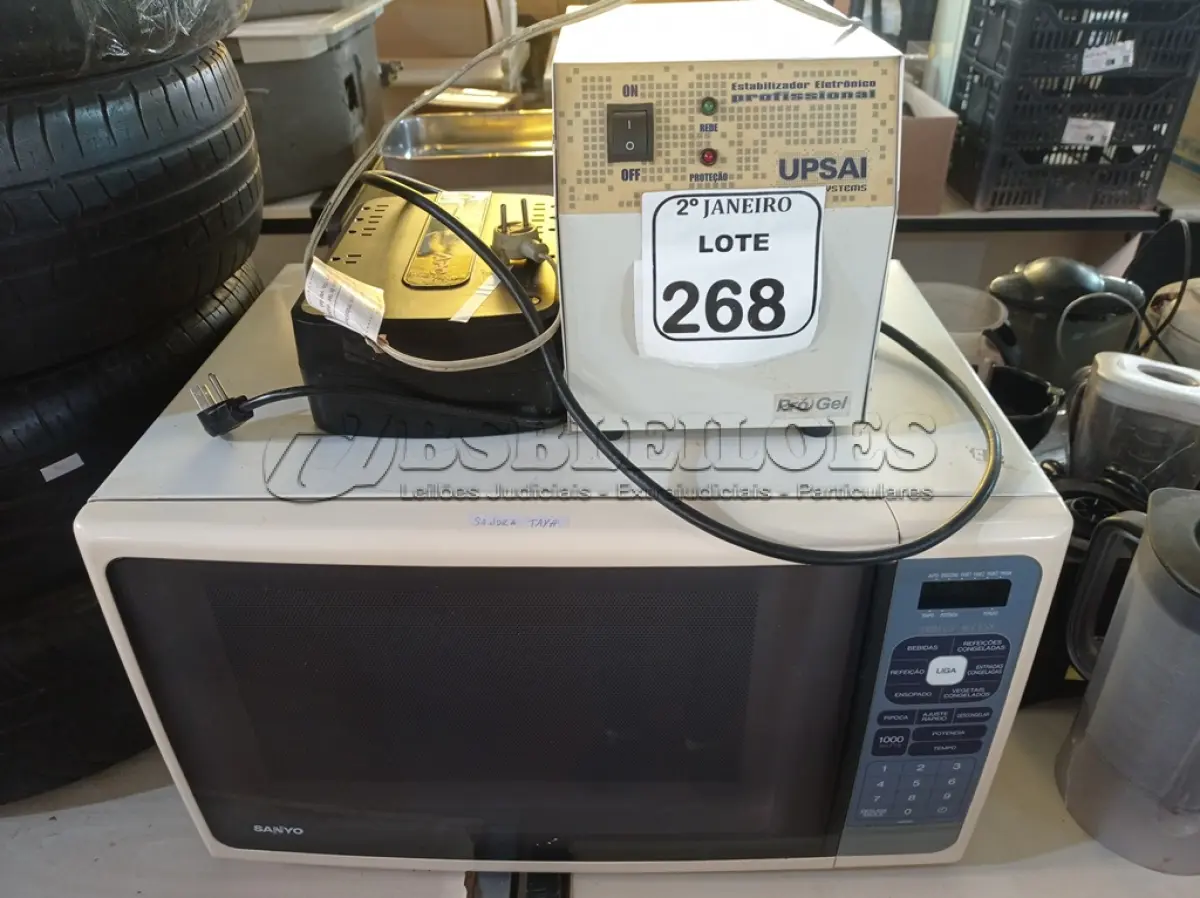 LOTE 268 - 01 MICRO-ONDAS S/ PRATO, 01 TRANSFORMADOR E 01 NOBREAK. (NO ESTADO) ATENÇÃO! FAZER A VISITAÇÃO ANTES DE ARREMATAR, NÃO SABEMOS SE FUNCIONA. LEILÃO NÃO TEM GARANTIA E NEM DEVOLUÇÃO, SUJEITO A POSSÍVEIS AVARIAS VISÍVEIS/OCULTAS E/OU AUSÊNCIA DE COMPONENTES.