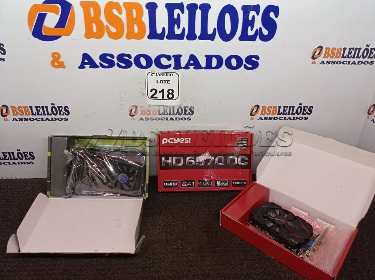 LOTE 218 - 03 PLACAS DE VÍDEO PARA COMPUTADORES.  (NO ESTADO) ATENÇÃO! FAZER A VISITAÇÃO ANTES DE ARREMATAR, NÃO SABEMOS SE FUNCIONA. LEILÃO NÃO TEM GARANTIA E NEM DEVOLUÇÃO, SUJEITO A POSSÍVEIS AVARIAS VISÍVEIS/OCULTAS E/OU AUSÊNCIA DE COMPONENTES.