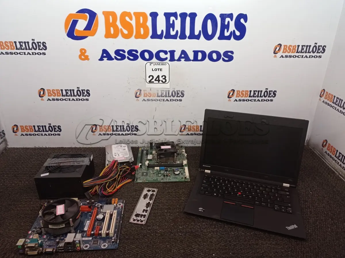 LOTE 243 - 01 NOTEBOOK LENOVO P/RETIRADA DE PEÇAS, 02 PLACAS MÃE, 02 HD DE 500GB E FONTE REAL P/ COMPUTADOR. (NO ESTADO) ATENÇÃO! FAZER A VISITAÇÃO ANTES DE ARREMATAR, NÃO SABEMOS SE FUNCIONA. LEILÃO NÃO TEM GARANTIA E NEM DEVOLUÇÃO, SUJEITO A POSSÍVEIS AVARIAS VISÍVEIS/OCULTAS E/OU AUSÊNCIA DE COMPONENTES.