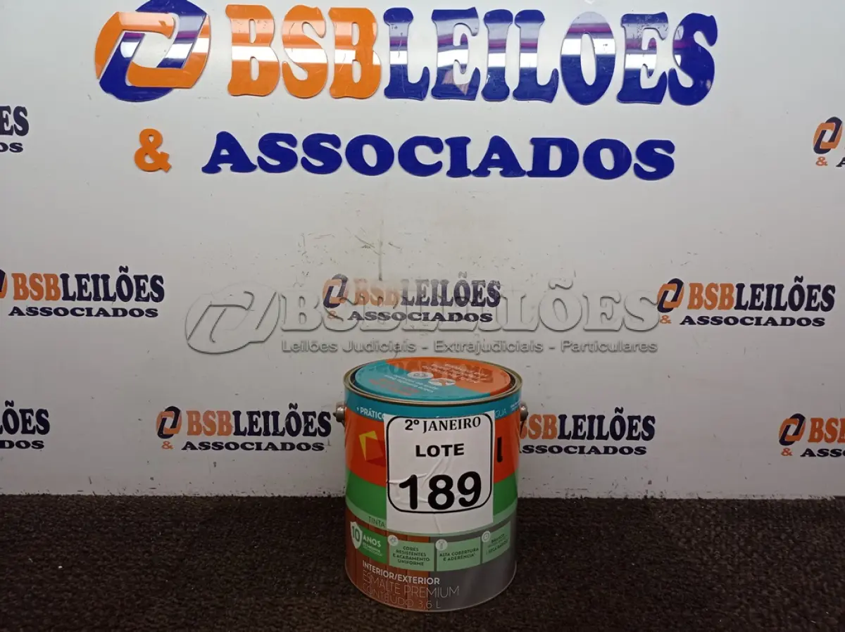 LOTE 189 - 01 LATA DE TINTA SUVINIL ESMALTE PREMIUM INTERIOR/EXTERIOR 3,6L NA COR VERMELHO BRILHANTE. (NO ESTADO) ATENÇÃO! FAZER A VISITAÇÃO ANTES DE ARREMATAR, NÃO SABEMOS SE FUNCIONA. LEILÃO NÃO TEM GARANTIA E NEM DEVOLUÇÃO, SUJEITO A POSSÍVEIS AVARIAS VISÍVEIS/OCULTAS E/OU AUSÊNCIA DE COMPONENTES.