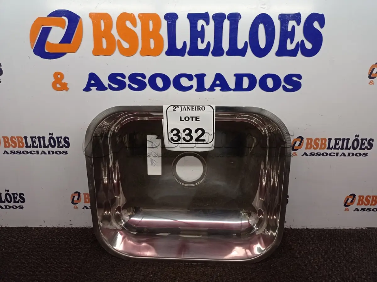 LOTE 332 - 01 CUBA EM AÇO INOX MARCA FABRINOX 400X340X140MM(NOVO). (NO ESTADO) ATENÇÃO! FAZER A VISITAÇÃO ANTES DE ARREMATAR, NÃO SABEMOS SE FUNCIONA. LEILÃO NÃO TEM GARANTIA E NEM DEVOLUÇÃO, SUJEITO A POSSÍVEIS AVARIAS VISÍVEIS/OCULTAS E/OU AUSÊNCIA DE COMPONENTES.