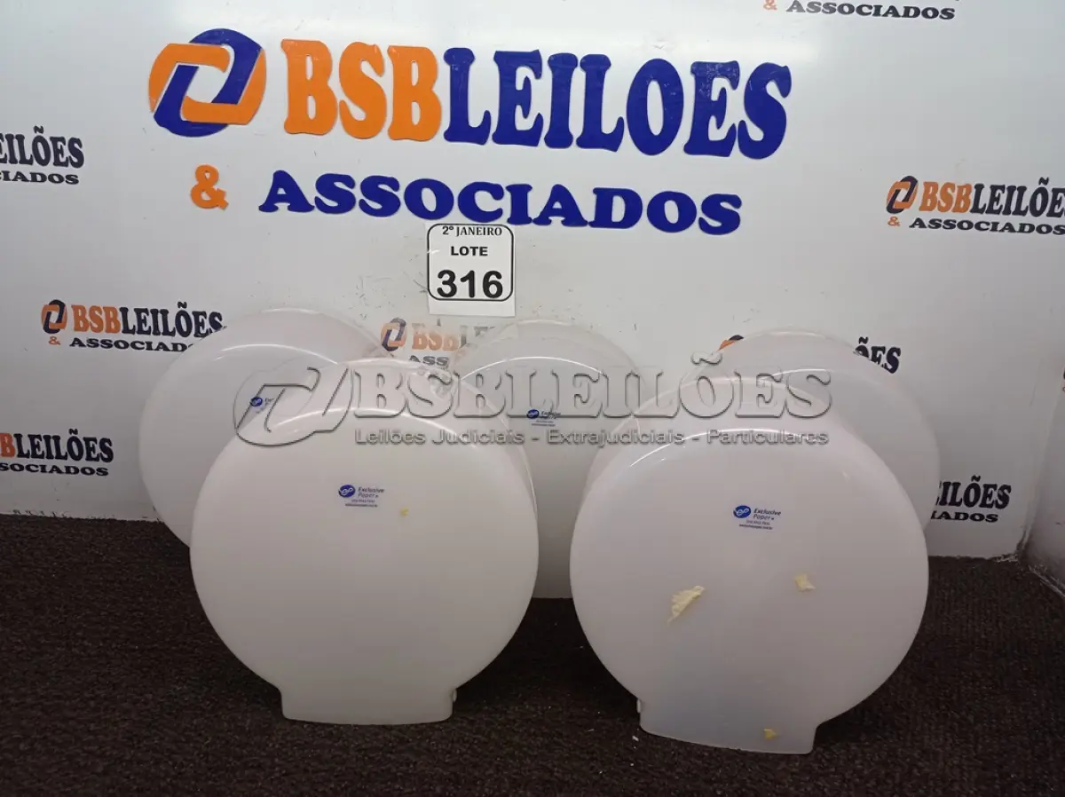 LOTE 316 - 05 DISPENSES P/PAPEL. (NO ESTADO) ATENÇÃO! FAZER A VISITAÇÃO ANTES DE ARREMATAR, NÃO SABEMOS SE FUNCIONA. LEILÃO NÃO TEM GARANTIA E NEM DEVOLUÇÃO, SUJEITO A POSSÍVEIS AVARIAS VISÍVEIS/OCULTAS E/OU AUSÊNCIA DE COMPONENTES.