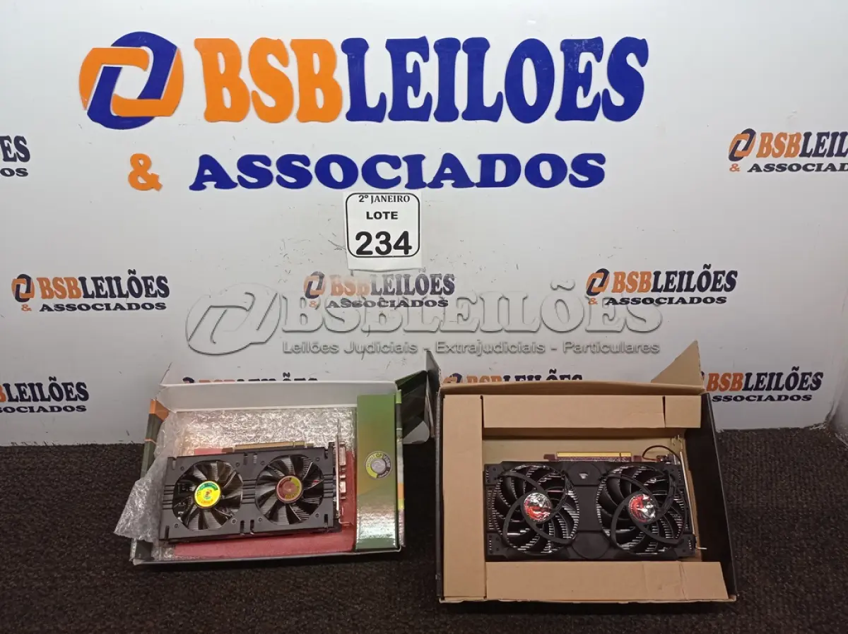 LOTE 234 - 02 PLACAS DE VÍDEOS PARA COMPUTADOR. (NO ESTADO) ATENÇÃO! FAZER A VISITAÇÃO ANTES DE ARREMATAR, NÃO SABEMOS SE FUNCIONA. LEILÃO NÃO TEM GARANTIA E NEM DEVOLUÇÃO, SUJEITO A POSSÍVEIS AVARIAS VISÍVEIS/OCULTAS E/OU AUSÊNCIA DE COMPONENTES.