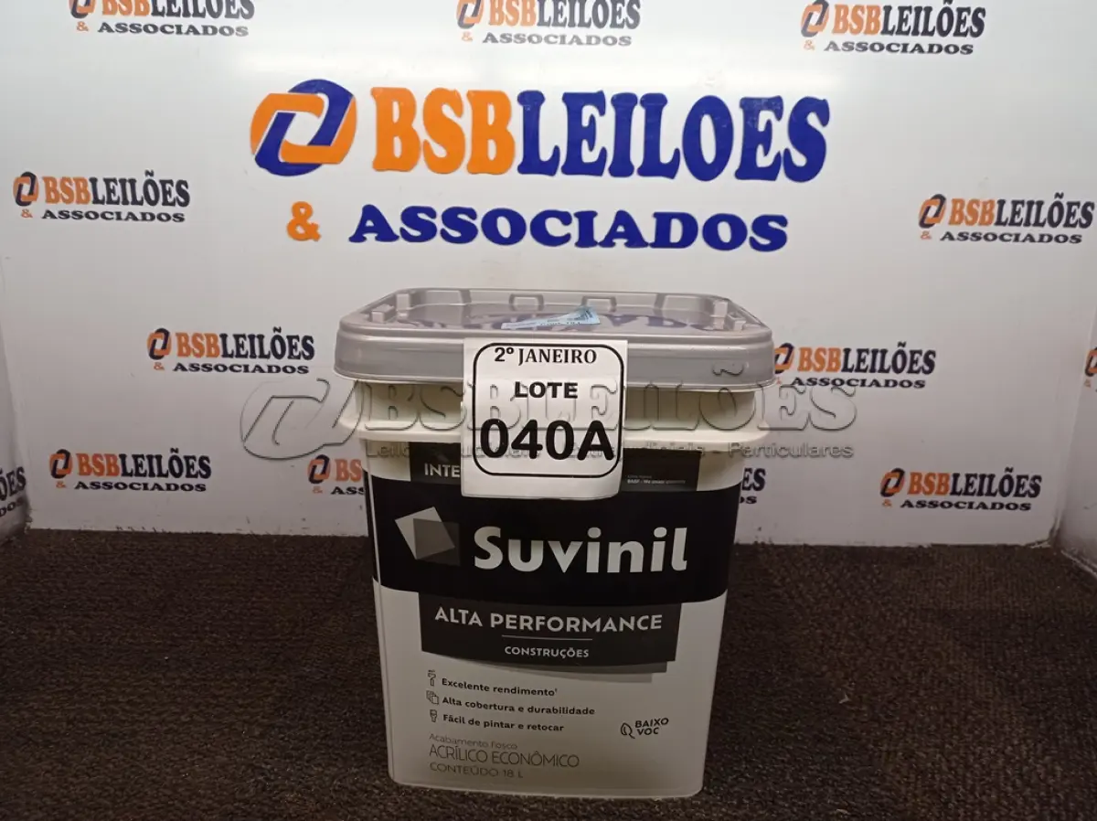 LOTE 040 - 01 BALDE DE TINTA SUVINIL INTERIORES ACRÍLICO FOSCO 18L NA COR FOSCO BRANCO. VENCIMENTO 10/2027 (NOVO)(NO ESTADO) ATENÇÃO! FAZER A VISITAÇÃO ANTES DE ARREMATAR, NÃO SABEMOS SE FUNCIONA. LEILÃO NÃO TEM GARANTIA E NEM DEVOLUÇÃO, SUJEITO A POSSÍVEIS AVARIAS VISÍVEIS/OCULTAS E/OU AUSÊNCIA DE COMPONENTES.