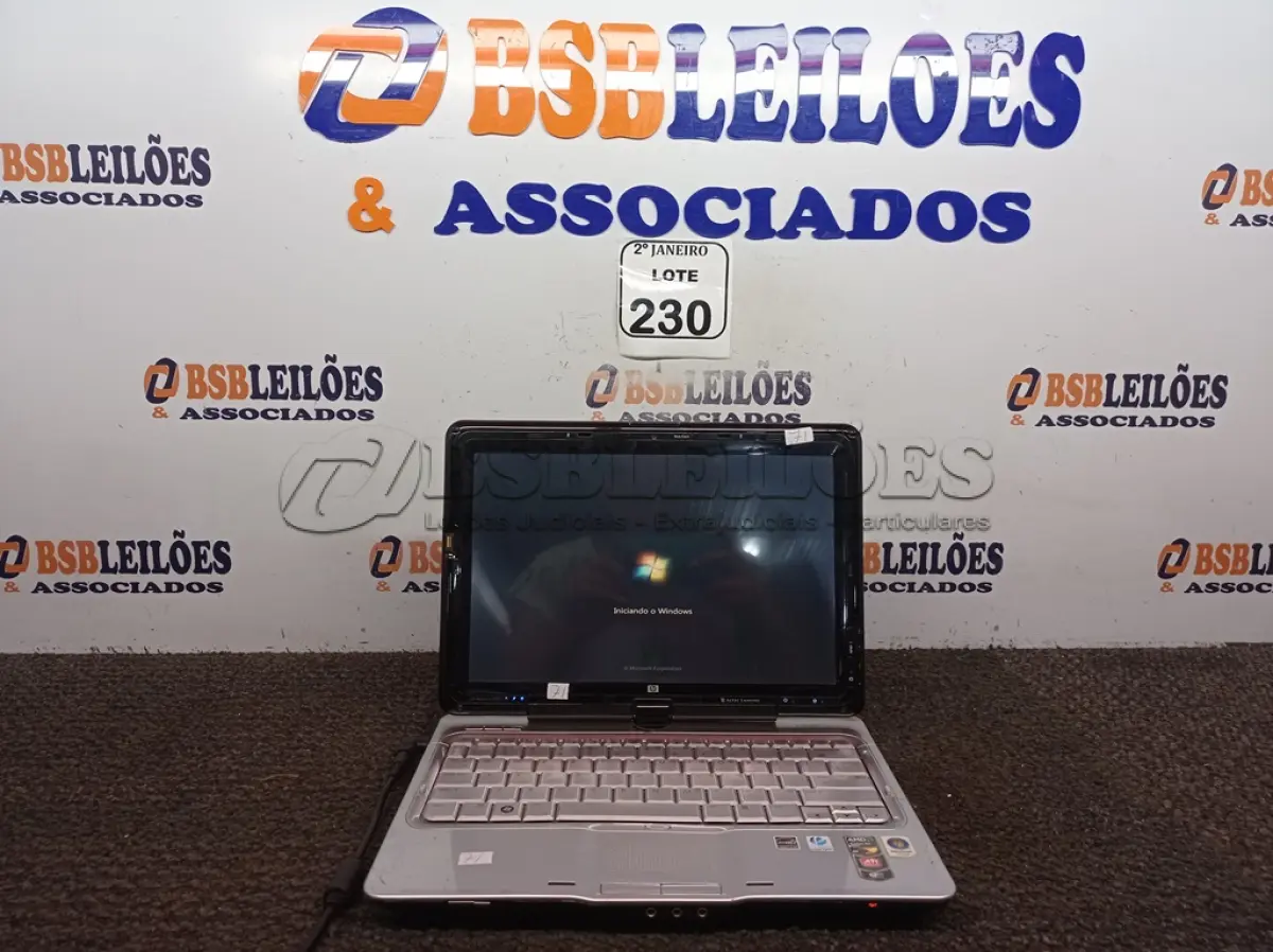 LOTE 230 - 01 NOTEBOOK HP S/CARREGADOR. (NO ESTADO) ATENÇÃO! FAZER A VISITAÇÃO ANTES DE ARREMATAR, NÃO SABEMOS SE FUNCIONA. LEILÃO NÃO TEM GARANTIA E NEM DEVOLUÇÃO, SUJEITO A POSSÍVEIS AVARIAS VISÍVEIS/OCULTAS E/OU AUSÊNCIA DE COMPONENTES.