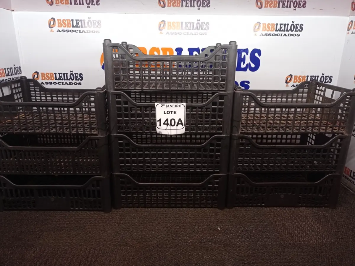 LOTE 140 - 10 CESTOS EM PLÁSTICO. (NO ESTADO) ATENÇÃO! FAZER A VISITAÇÃO ANTES DE ARREMATAR, NÃO SABEMOS SE FUNCIONA. LEILÃO NÃO TEM GARANTIA E NEM DEVOLUÇÃO, SUJEITO A POSSÍVEIS AVARIAS VISÍVEIS/OCULTAS E/OU AUSÊNCIA DE COMPONENTES.