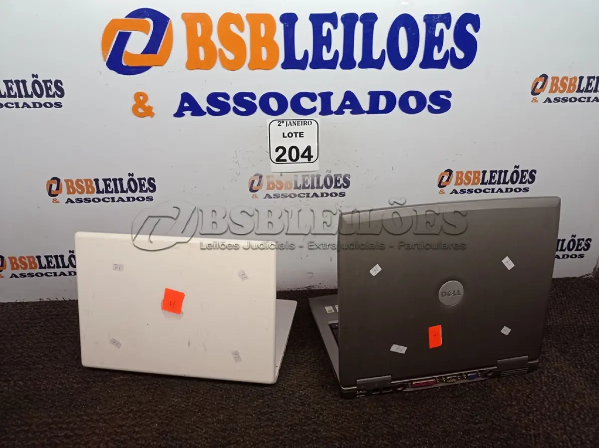 LOTE 204 - 01 MACBOOK IMAC E 01 NOTEBOOK DELL. (NO ESTADO) ATENÇÃO! FAZER A VISITAÇÃO ANTES DE ARREMATAR, NÃO SABEMOS SE FUNCIONA. LEILÃO NÃO TEM GARANTIA E NEM DEVOLUÇÃO, SUJEITO A POSSÍVEIS AVARIAS VISÍVEIS/OCULTAS E/OU AUSÊNCIA DE COMPONENTES.