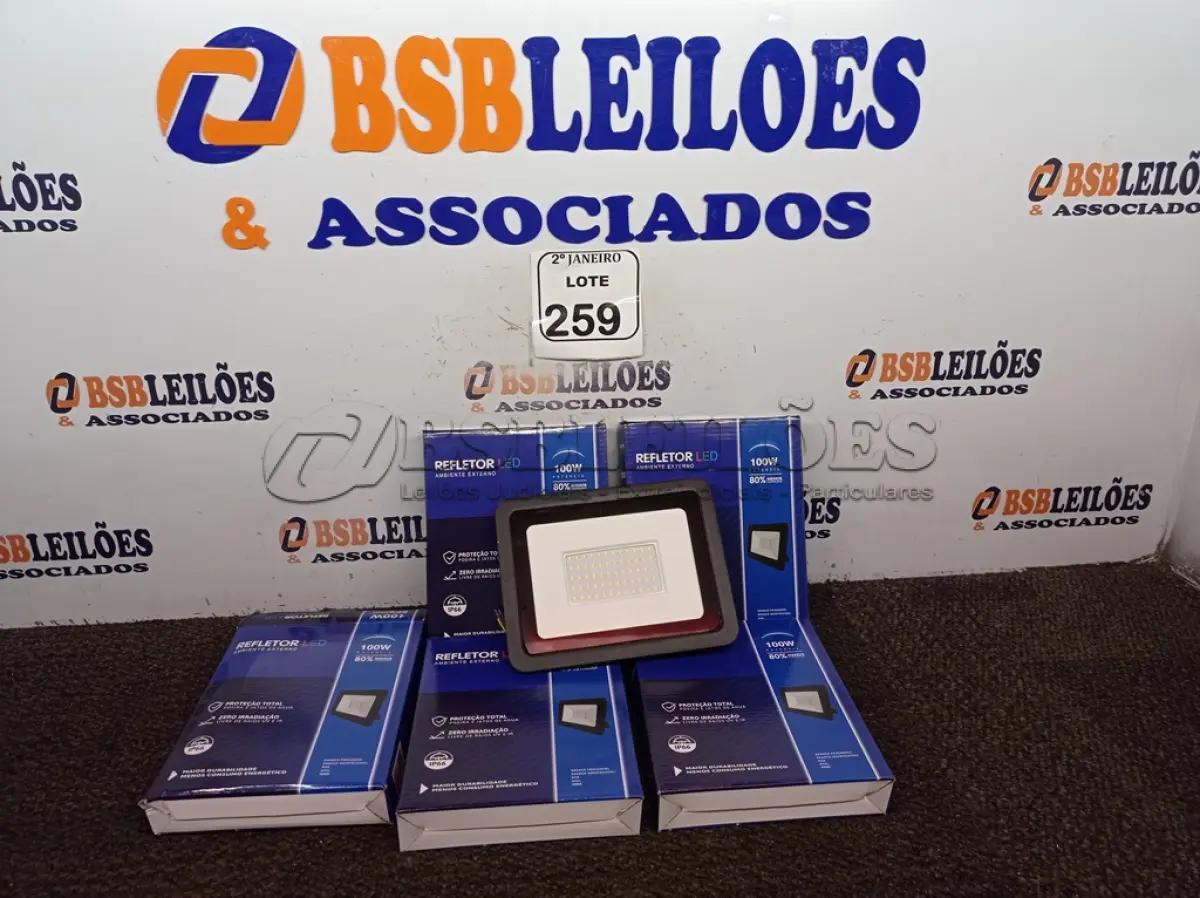 LOTE 259 - 05 REFLETORES DE LED 100W. (NO ESTADO) ATENÇÃO! FAZER A VISITAÇÃO ANTES DE ARREMATAR, NÃO SABEMOS SE FUNCIONA. LEILÃO NÃO TEM GARANTIA E NEM DEVOLUÇÃO, SUJEITO A POSSÍVEIS AVARIAS VISÍVEIS/OCULTAS E/OU AUSÊNCIA DE COMPONENTES.