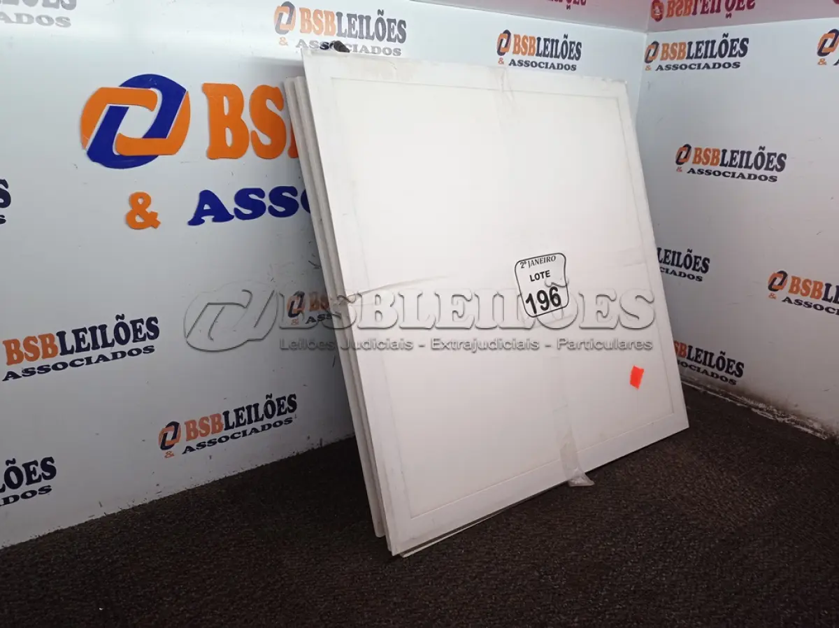 LOTE 196 - 06 PAINÉIS DE LED P/EMBUTIR. (NO ESTADO) ATENÇÃO! FAZER A VISITAÇÃO ANTES DE ARREMATAR, NÃO SABEMOS SE FUNCIONA. LEILÃO NÃO TEM GARANTIA E NEM DEVOLUÇÃO, SUJEITO A POSSÍVEIS AVARIAS VISÍVEIS/OCULTAS E/OU AUSÊNCIA DE COMPONENTES.