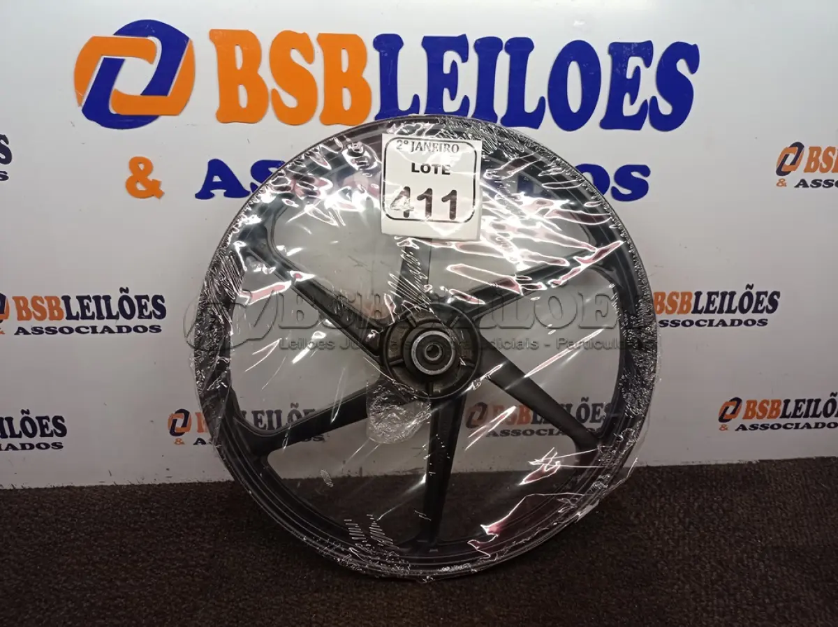 LOTE 411 - 01 RODA P/MOTO CG ARO “17 PARA QUALQUER CG (NOVO). (NO ESTADO) ATENÇÃO! FAZER A VISITAÇÃO ANTES DE ARREMATAR, NÃO SABEMOS SE FUNCIONA. LEILÃO NÃO TEM GARANTIA E NEM DEVOLUÇÃO, SUJEITO A POSSÍVEIS AVARIAS VISÍVEIS/OCULTAS E/OU AUSÊNCIA DE COMPONENTES.