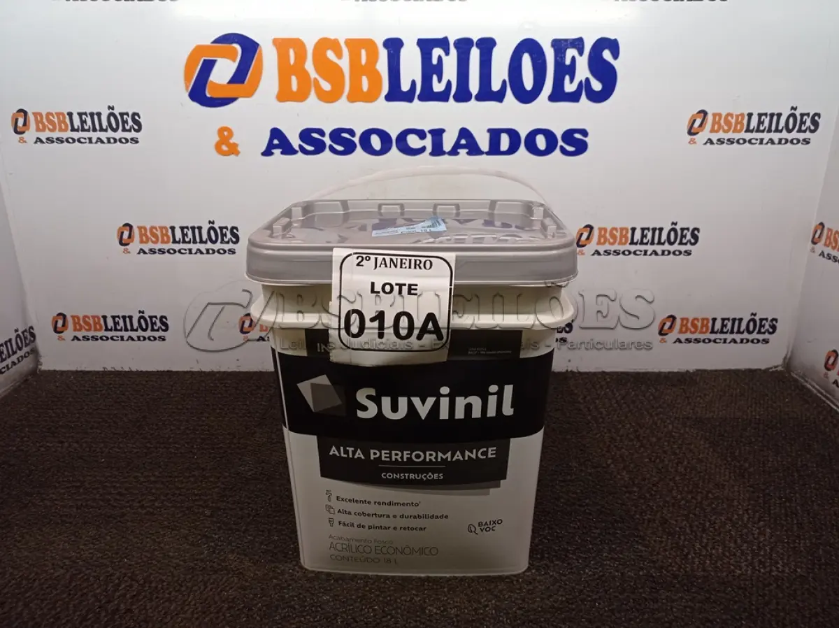 LOTE 010 - 01 BALDE DE TINTA SUVINIL INTERIORES ACRÍLICO FOSCO 18L NA COR FOSCO BRANCO. VENCIMENTO 10/2027 (NOVO)(NO ESTADO) ATENÇÃO! FAZER A VISITAÇÃO ANTES DE ARREMATAR, NÃO SABEMOS SE FUNCIONA. LEILÃO NÃO TEM GARANTIA E NEM DEVOLUÇÃO, SUJEITO A POSSÍVEIS AVARIAS VISÍVEIS/OCULTAS E/OU AUSÊNCIA DE COMPONENTES.
