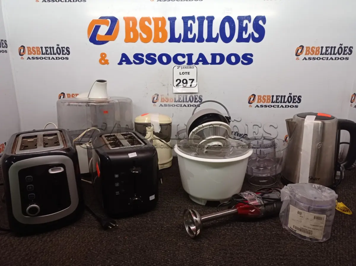 LOTE 297 - 01 LOTE COM TORRADEIRAS, MIXER E UMIDIFICADORES. (NO ESTADO) ATENÇÃO! FAZER A VISITAÇÃO ANTES DE ARREMATAR, NÃO SABEMOS SE FUNCIONA. LEILÃO NÃO TEM GARANTIA E NEM DEVOLUÇÃO, SUJEITO A POSSÍVEIS AVARIAS VISÍVEIS/OCULTAS E/OU AUSÊNCIA DE COMPONENTES.